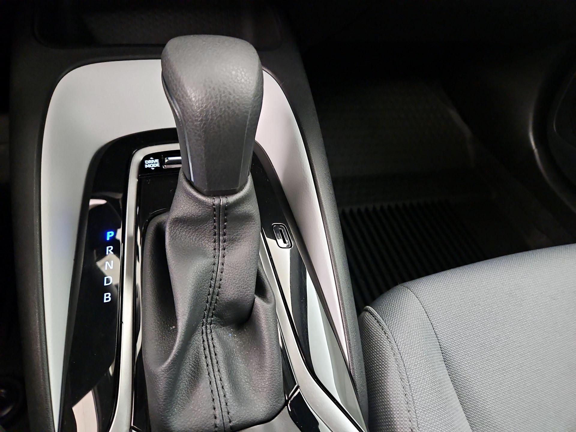 Thumbnail: 2025 Toyota Corolla - 17