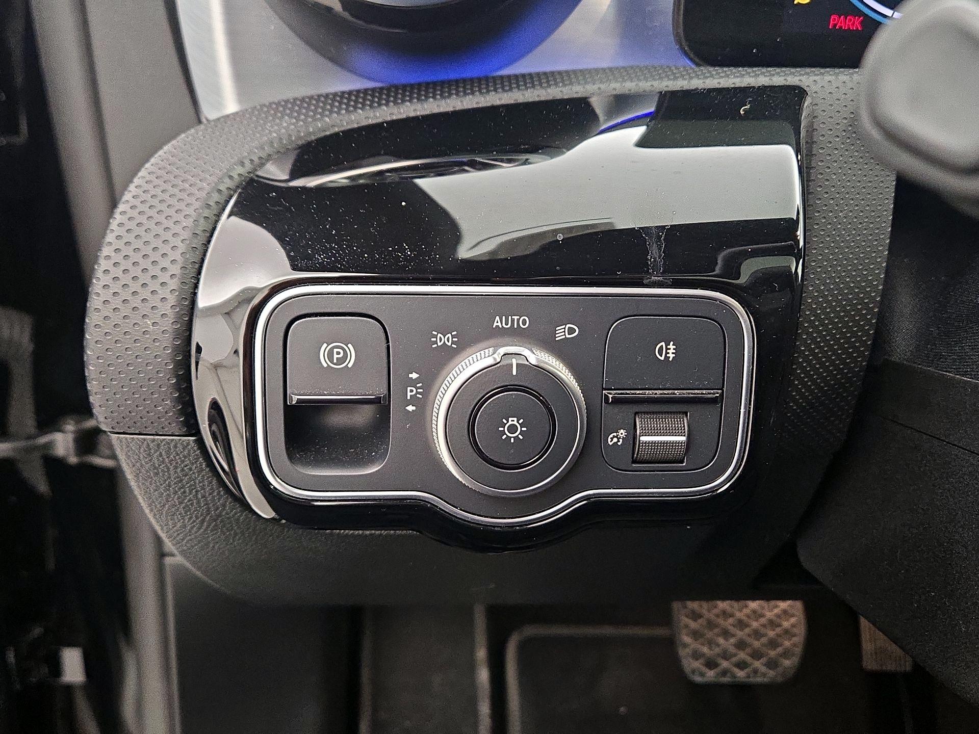 Thumbnail: 2022 Mercedes-Benz CLA - 13