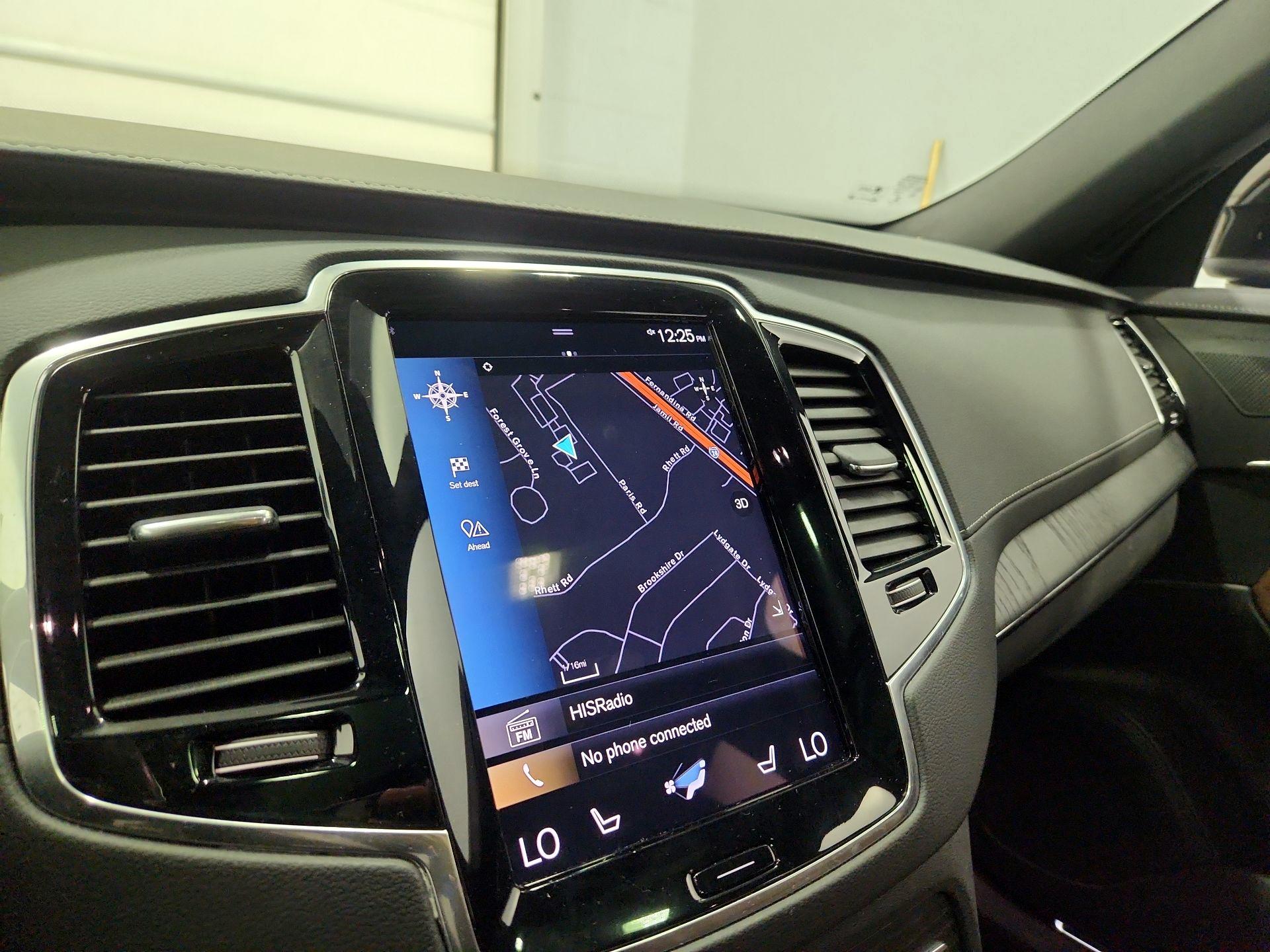 Thumbnail: 2022 Volvo XC90 - 14