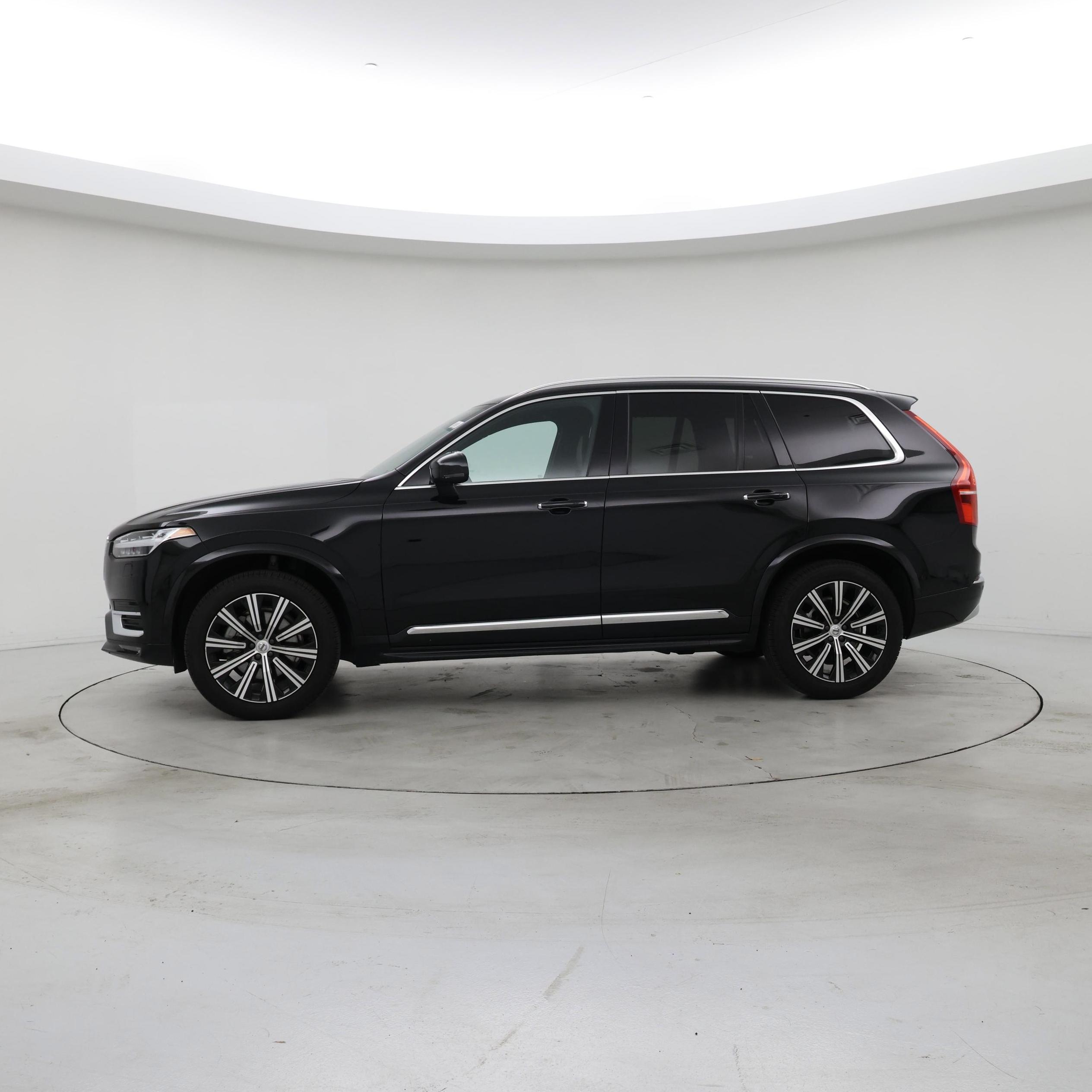 Thumbnail: 2022 Volvo XC90 - 3