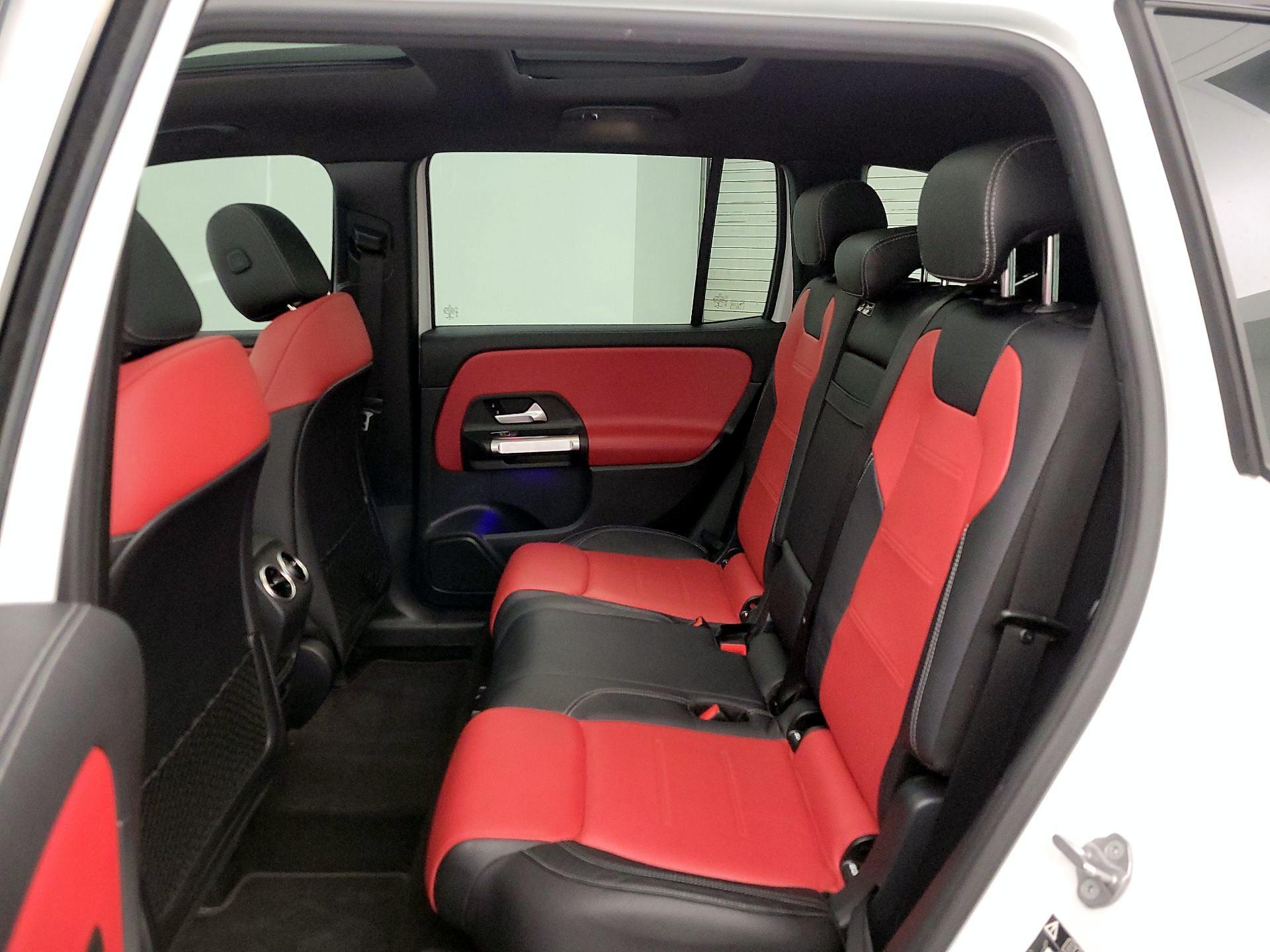 Thumbnail: 2021 Mercedes-Benz GLB - 20