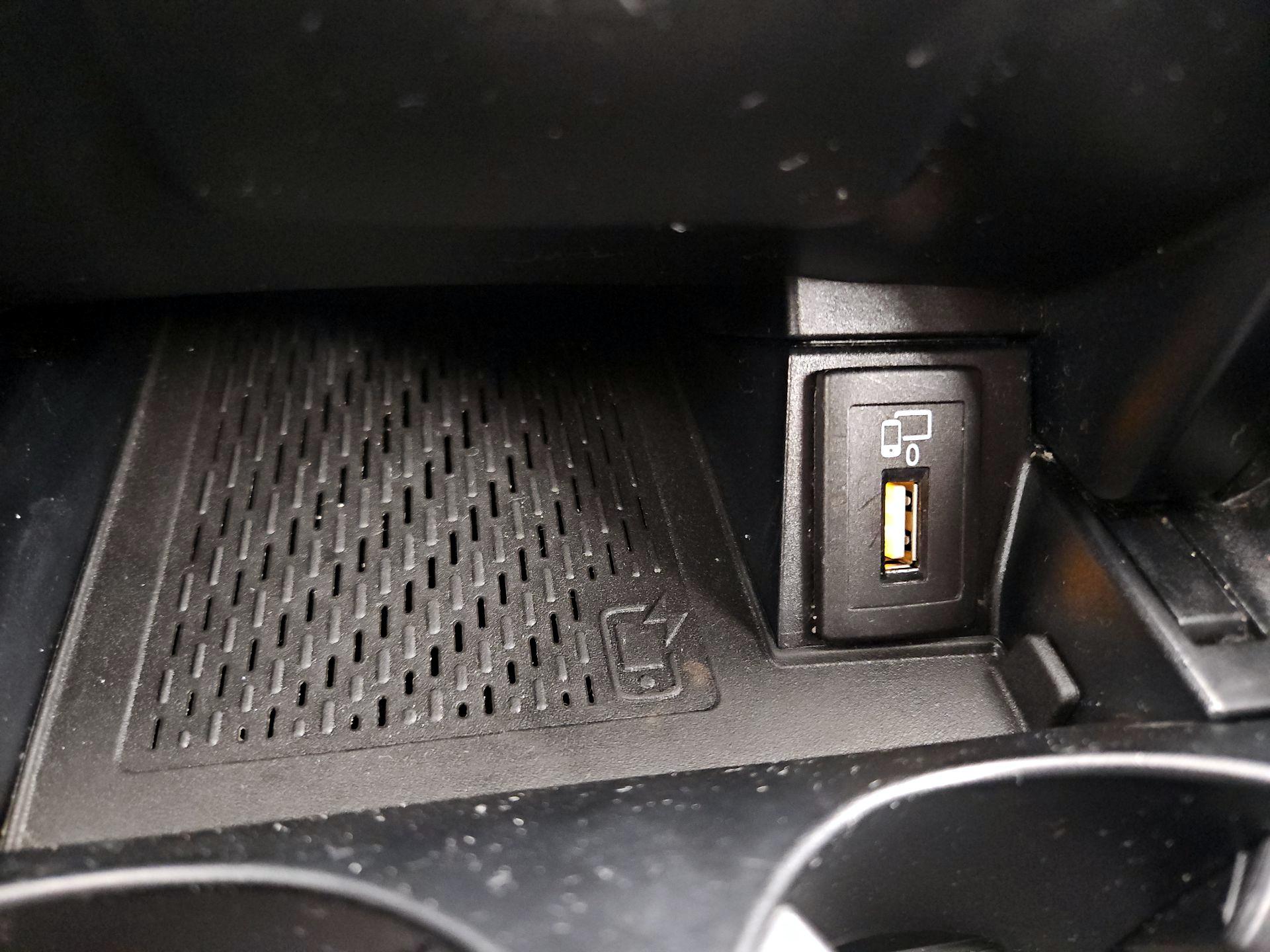 Thumbnail: 2021 Mercedes-Benz C-Class - 18