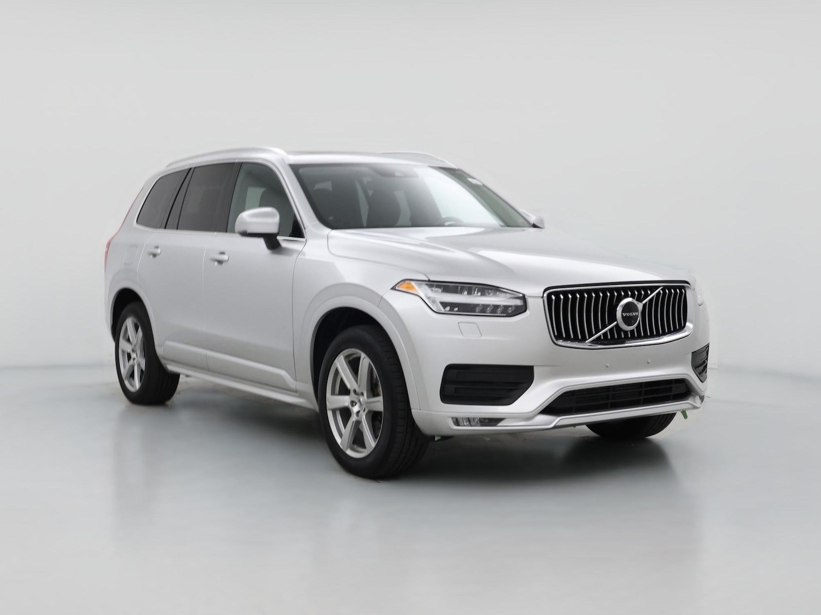 2022 Volvo XC90 Momentum