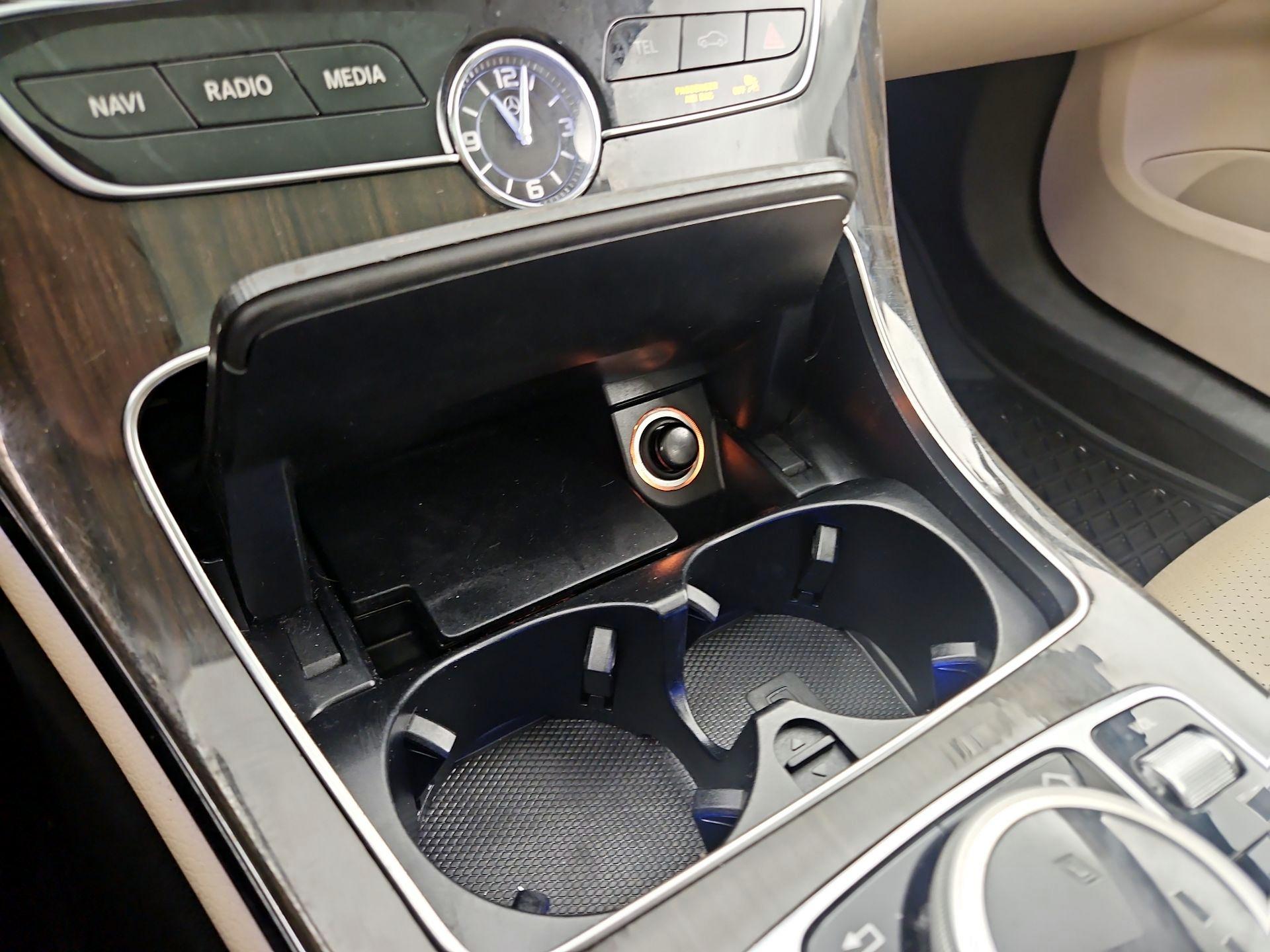 Thumbnail: 2021 Mercedes-Benz C-Class - 18