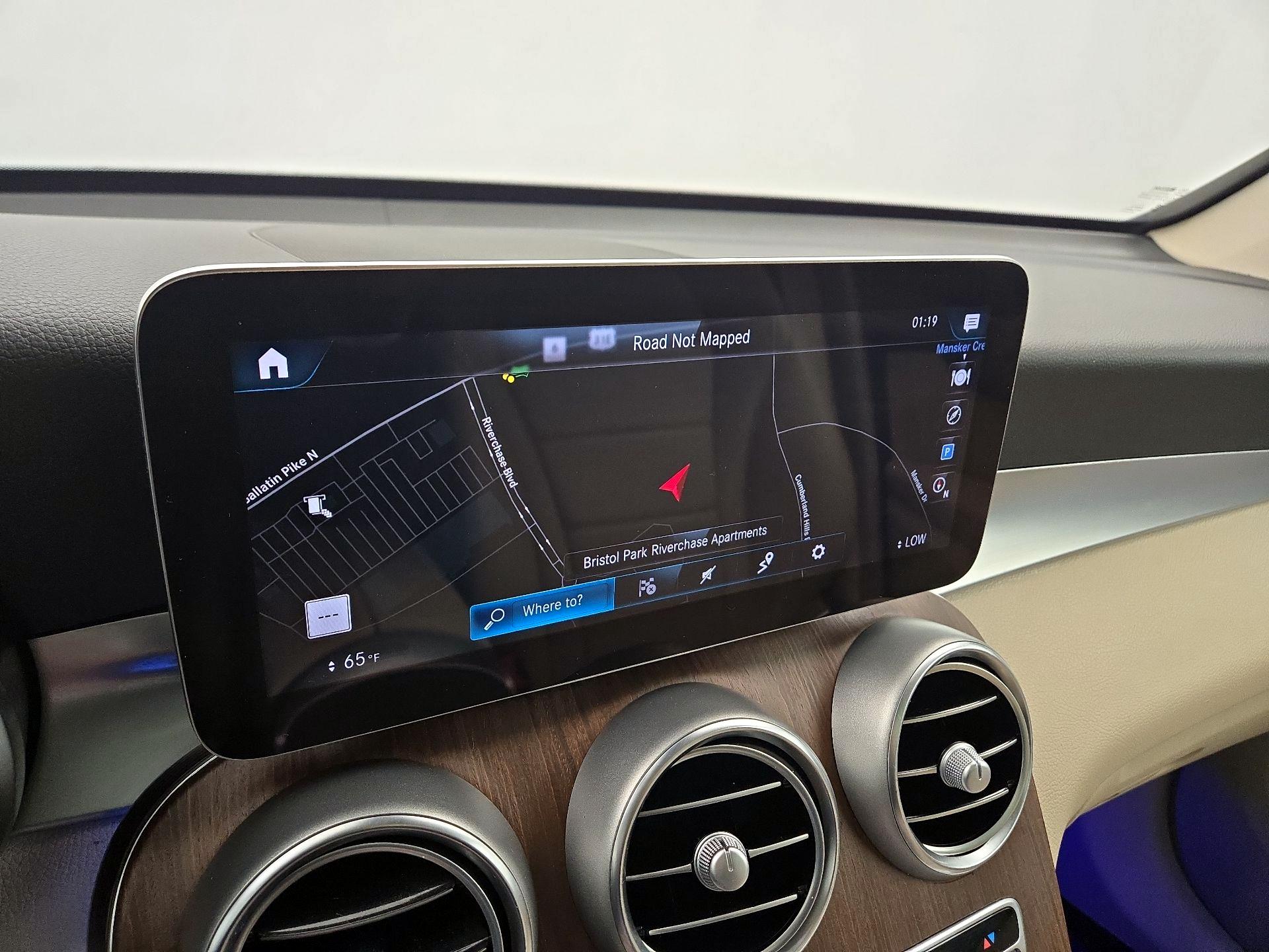 Thumbnail: 2022 Mercedes-Benz GLC - 14