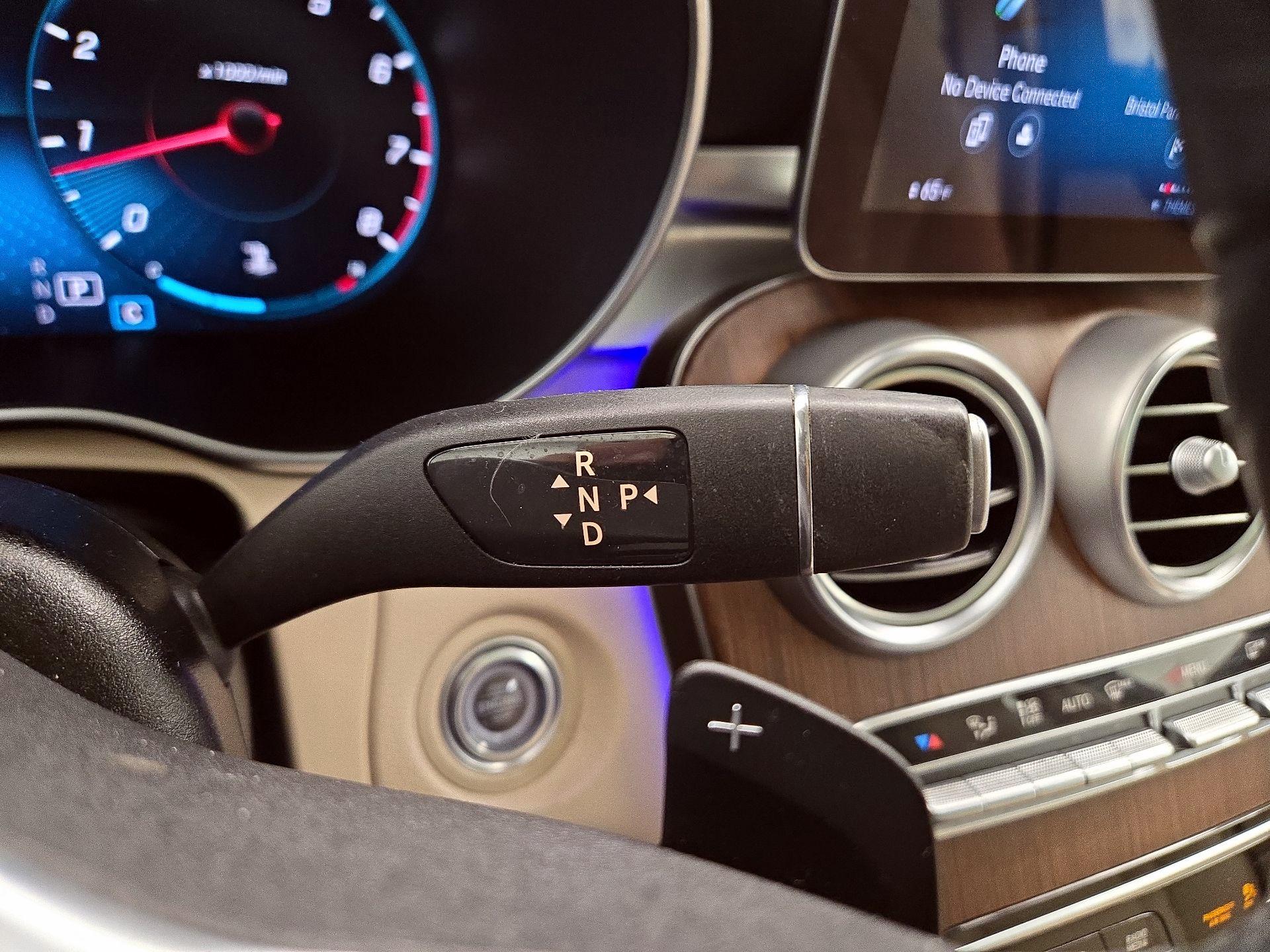 Thumbnail: 2022 Mercedes-Benz GLC - 18