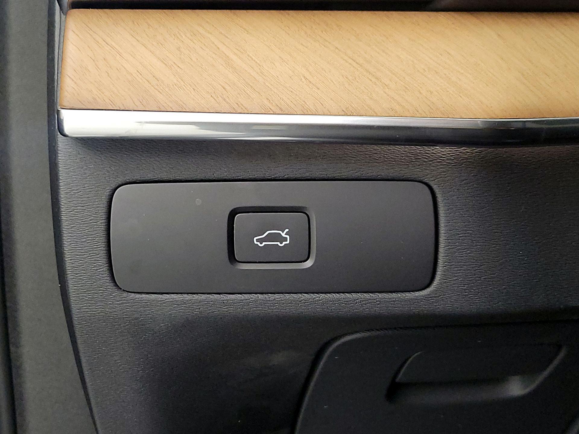 Thumbnail: 2024 Volvo XC90 - 13