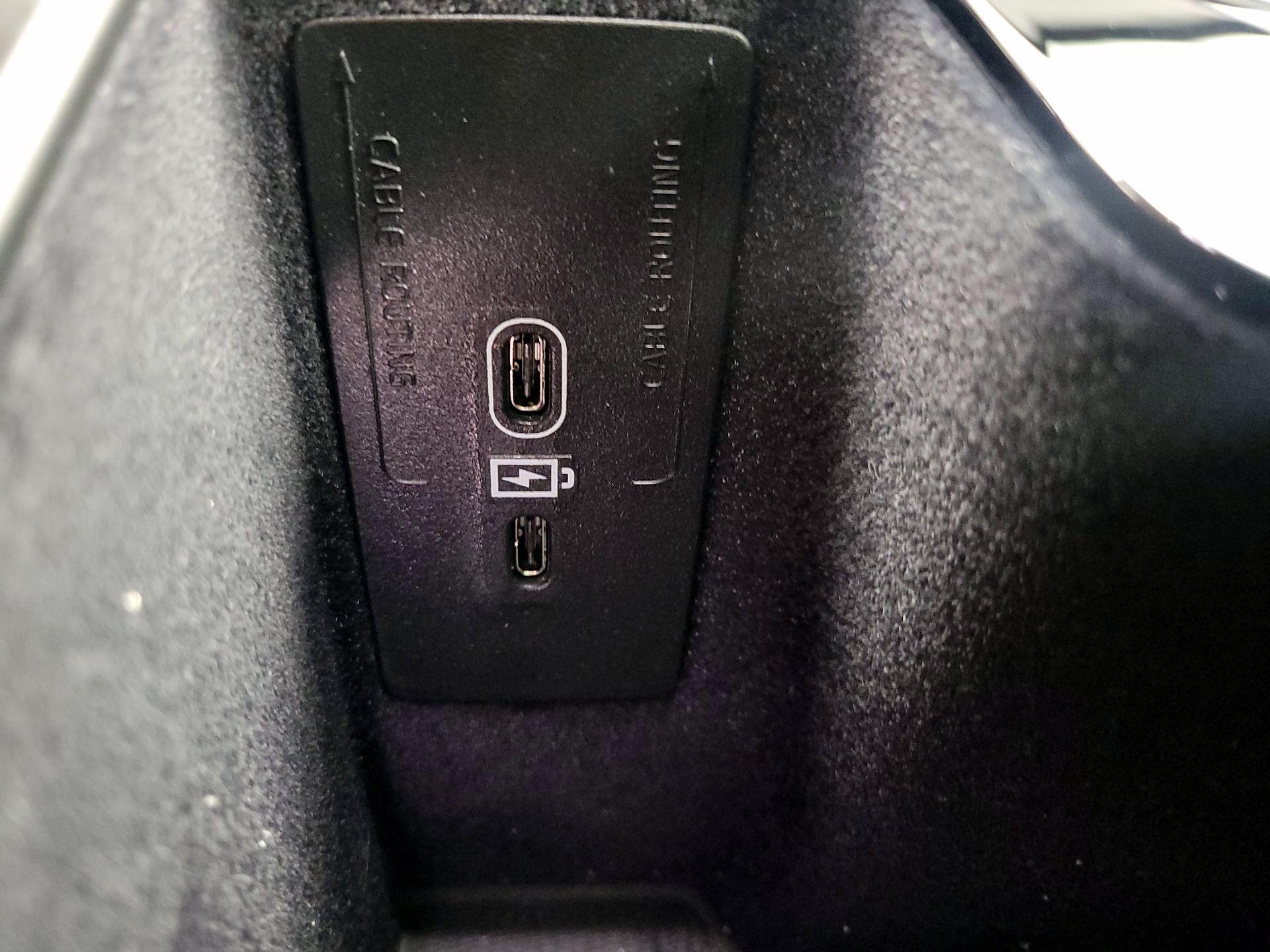 Thumbnail: 2024 Volvo XC90 - 18