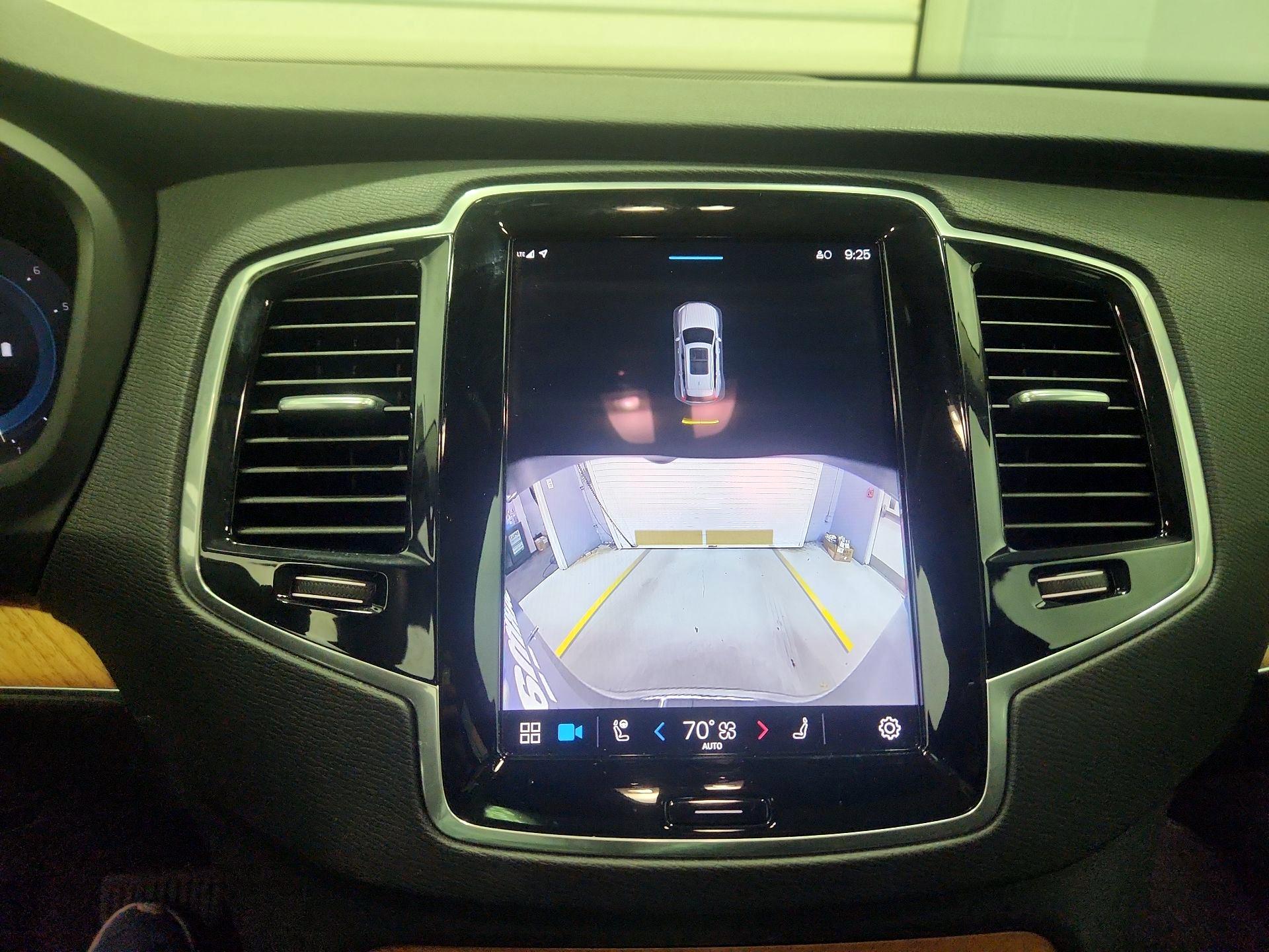 Thumbnail: 2024 Volvo XC90 - 14