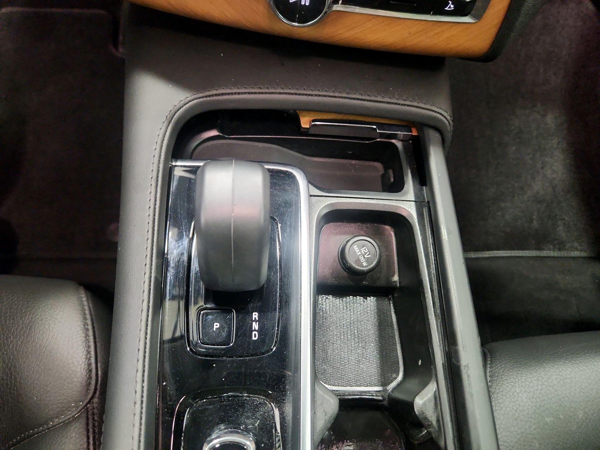 Thumbnail: 2024 Volvo XC90 - 17