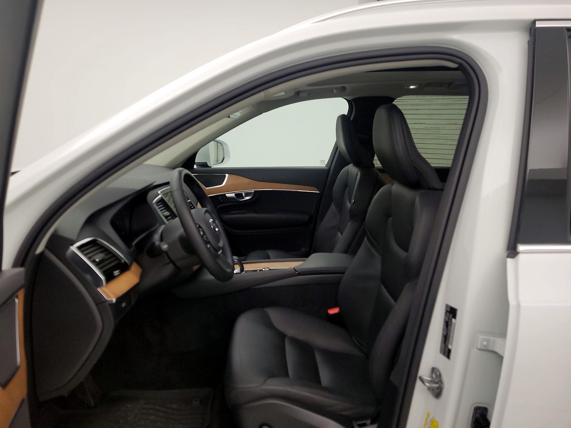 Thumbnail: 2024 Volvo XC90 - 11