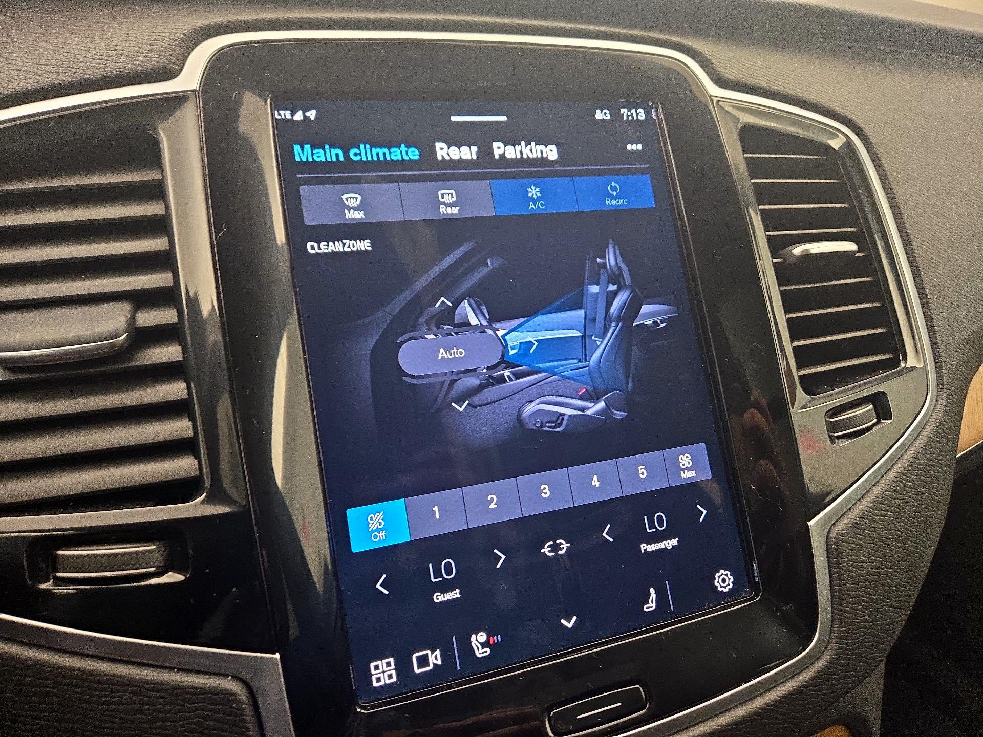 Thumbnail: 2024 Volvo XC90 - 17