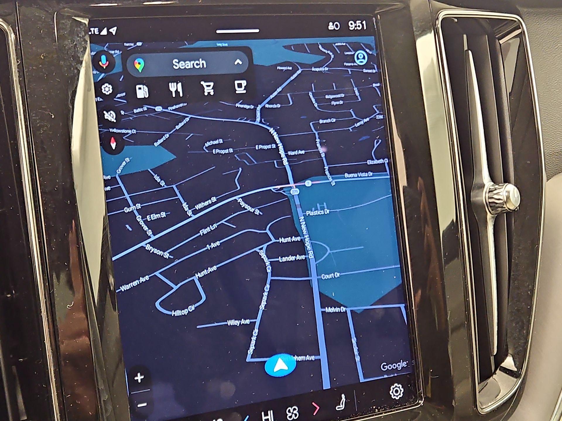 Thumbnail: 2023 Volvo XC60 - 14