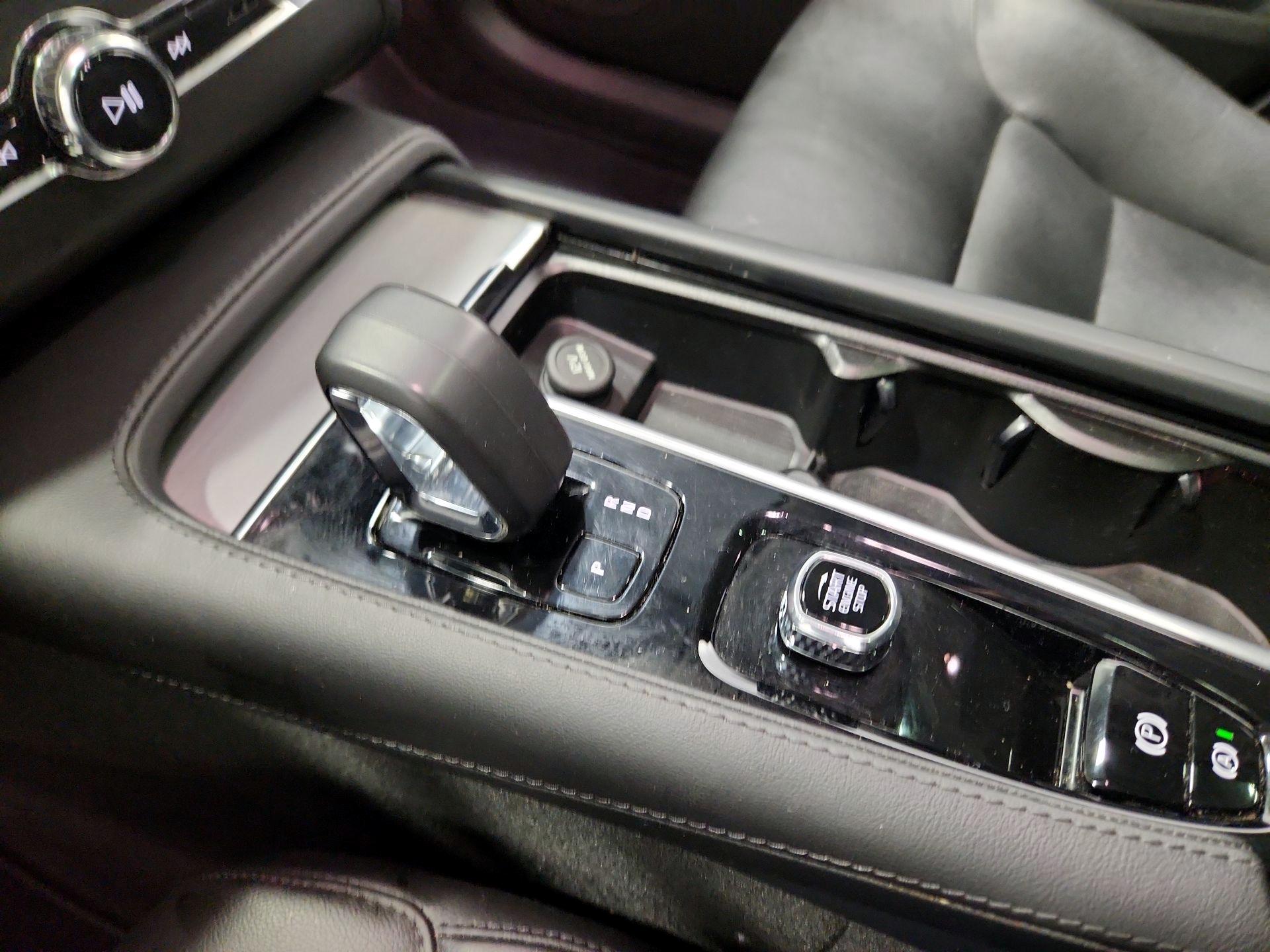 Thumbnail: 2024 Volvo XC90 - 17