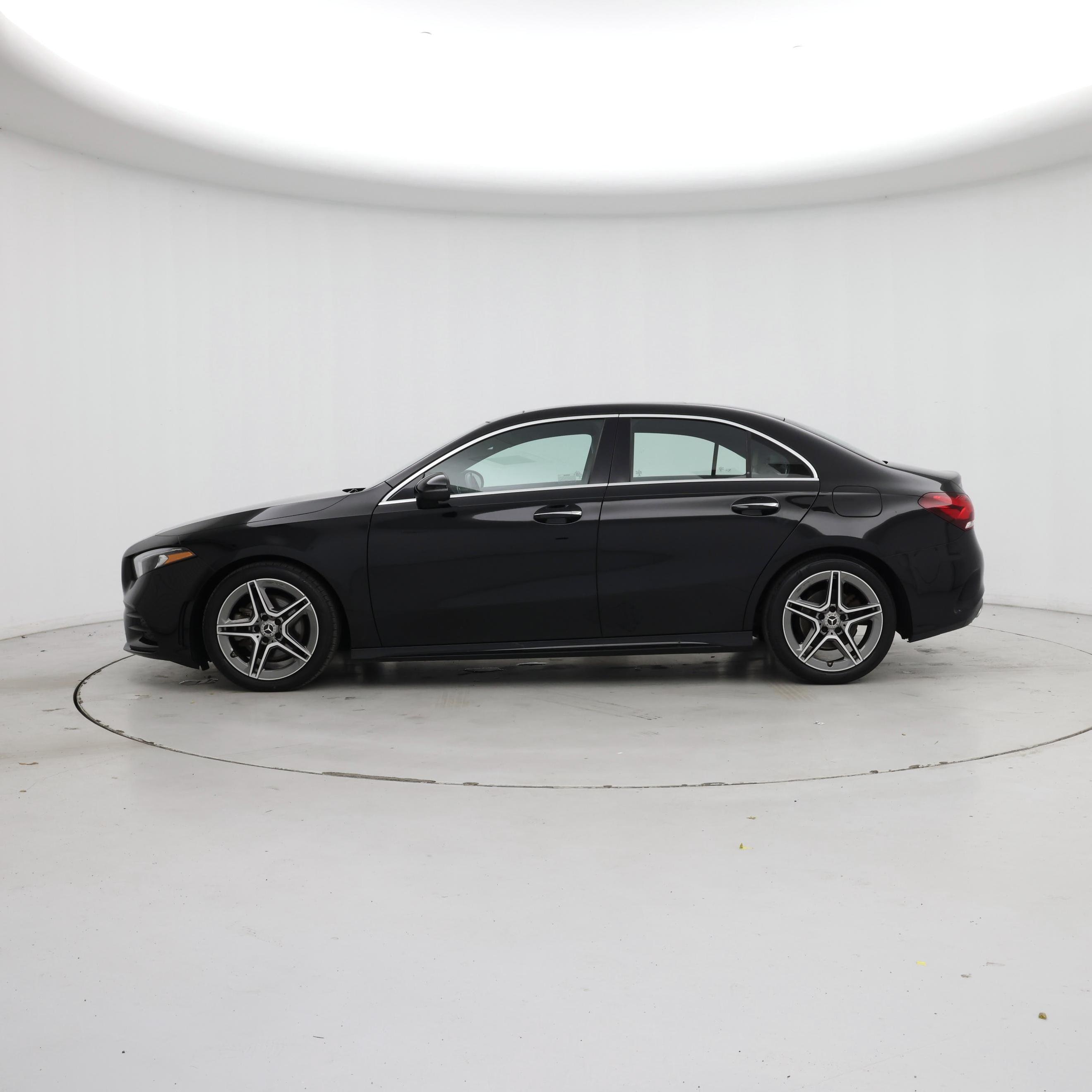 Thumbnail: 2022 Mercedes-Benz A-Class - 3