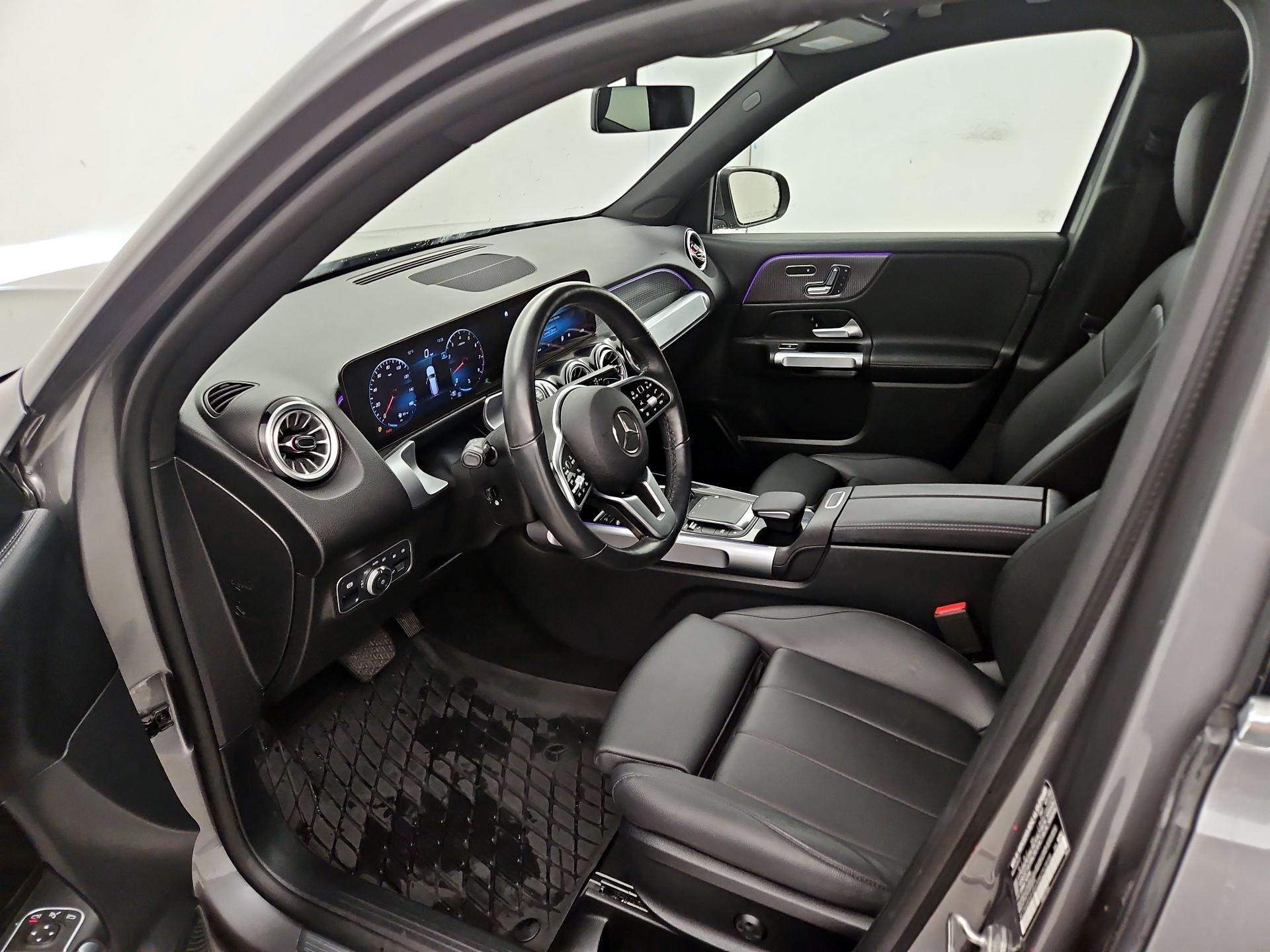 Thumbnail: 2022 Mercedes-Benz GLB - 11