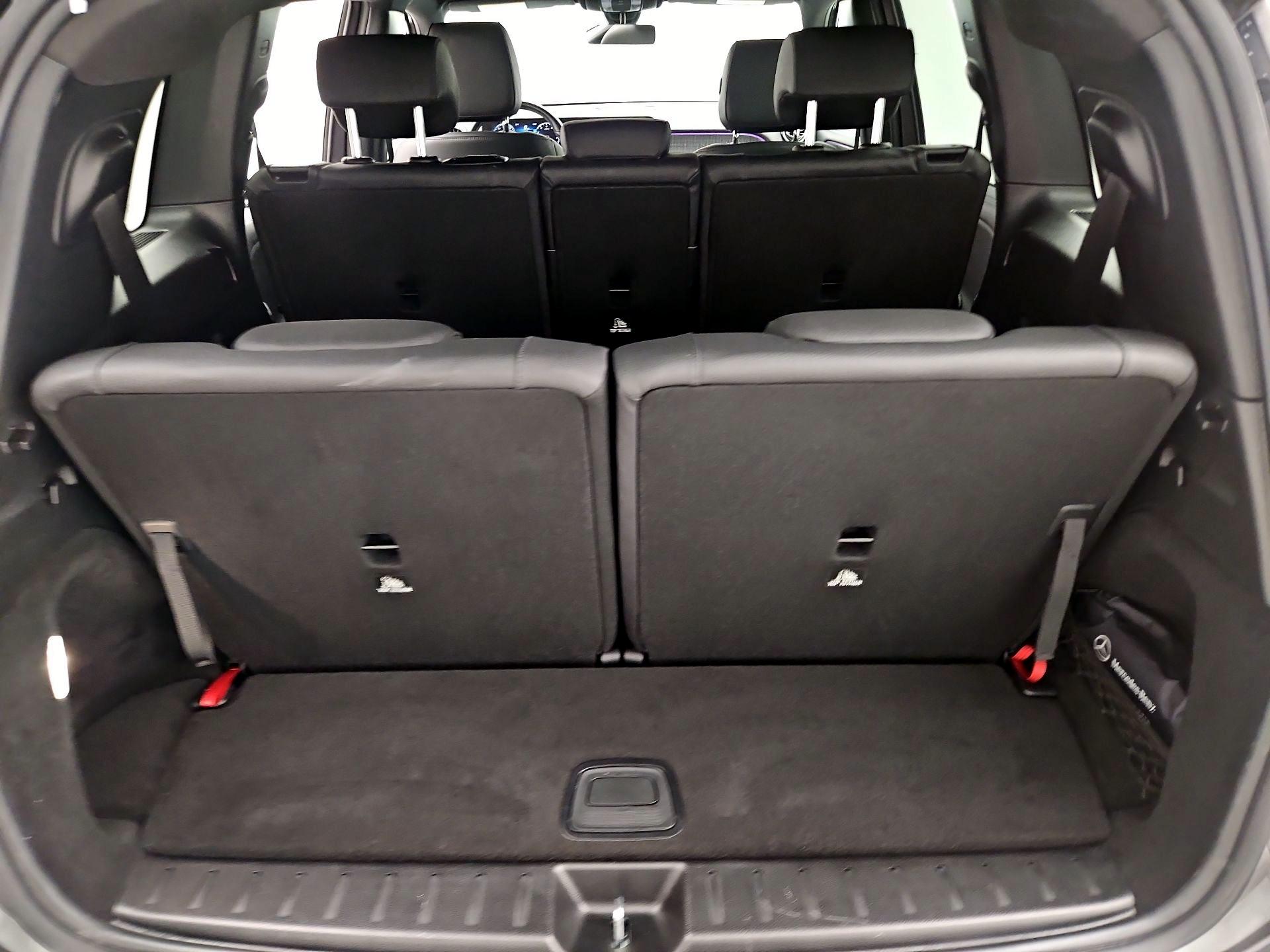 Thumbnail: 2022 Mercedes-Benz GLB - 20