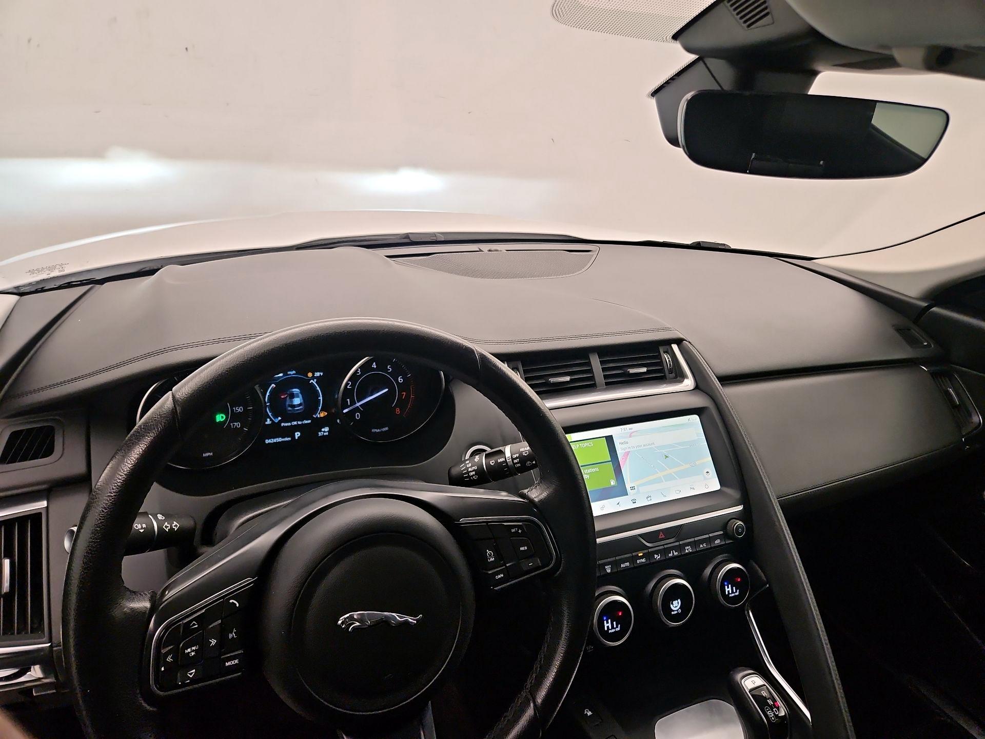 Thumbnail: 2020 Jaguar E-Pace - 9