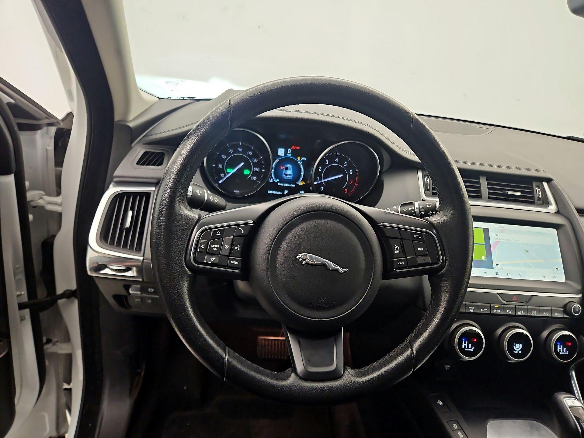 Thumbnail: 2020 Jaguar E-Pace - 10