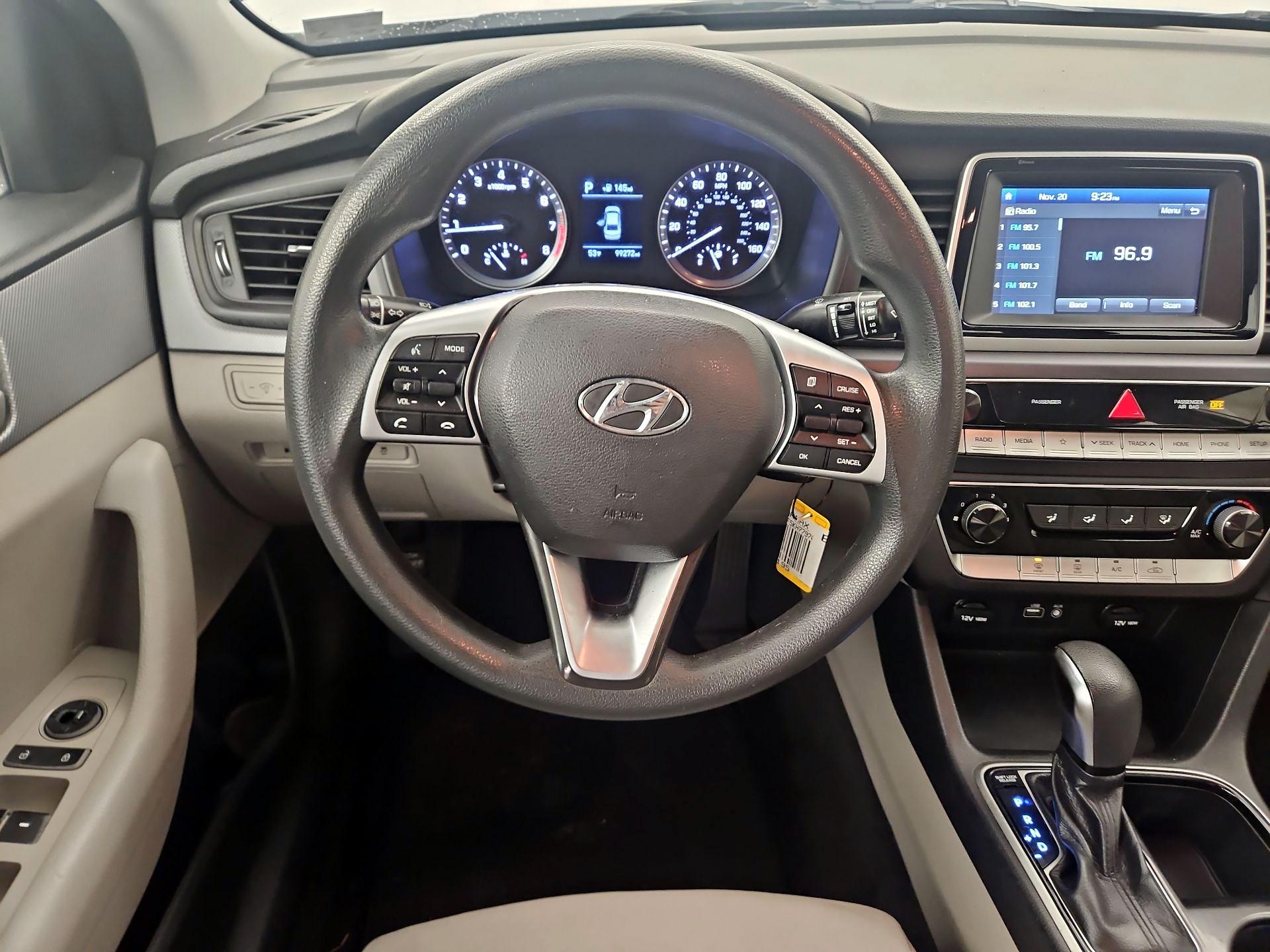 Thumbnail: 2019 Hyundai Sonata - 10