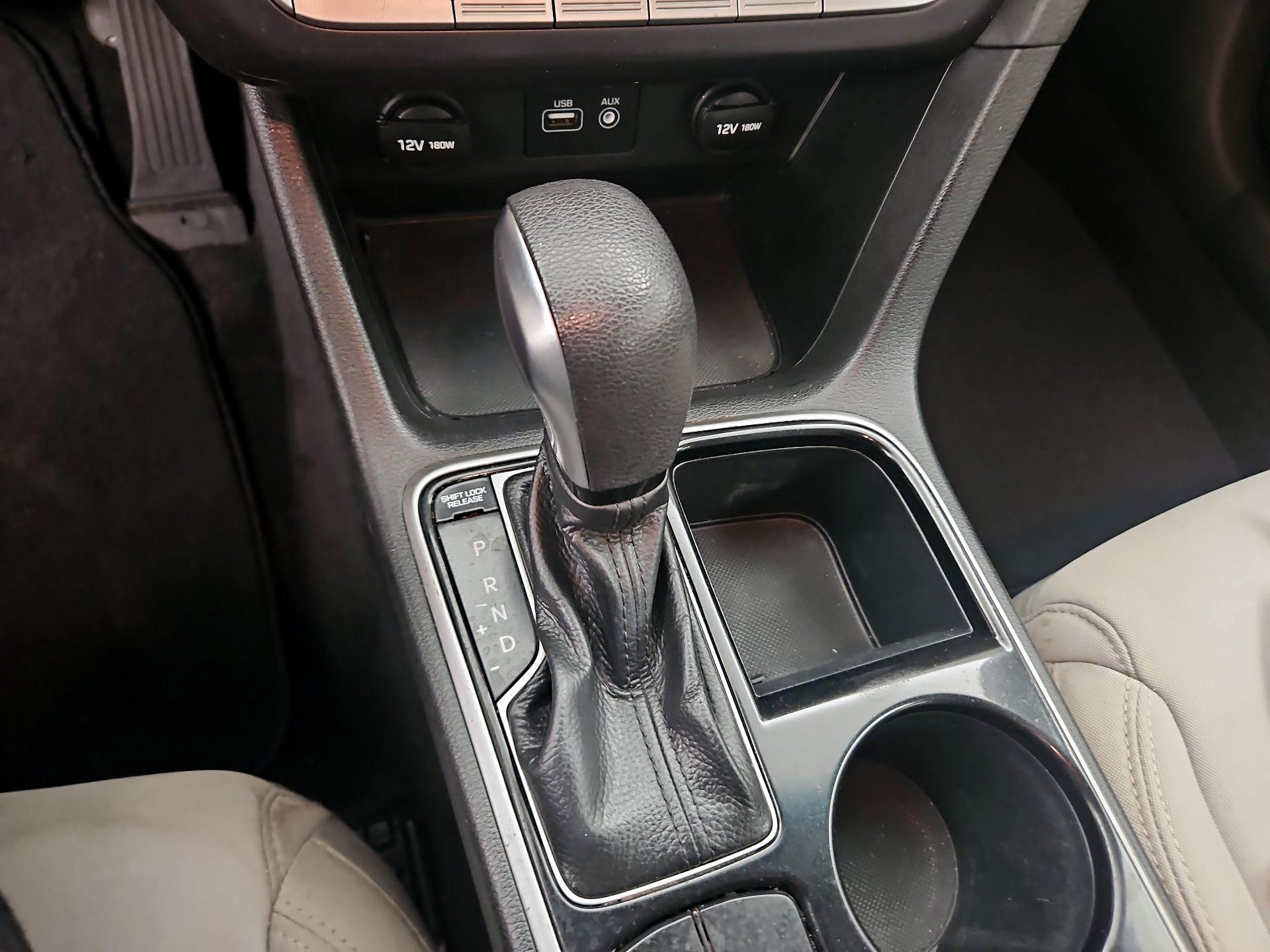 Thumbnail: 2019 Hyundai Sonata - 17