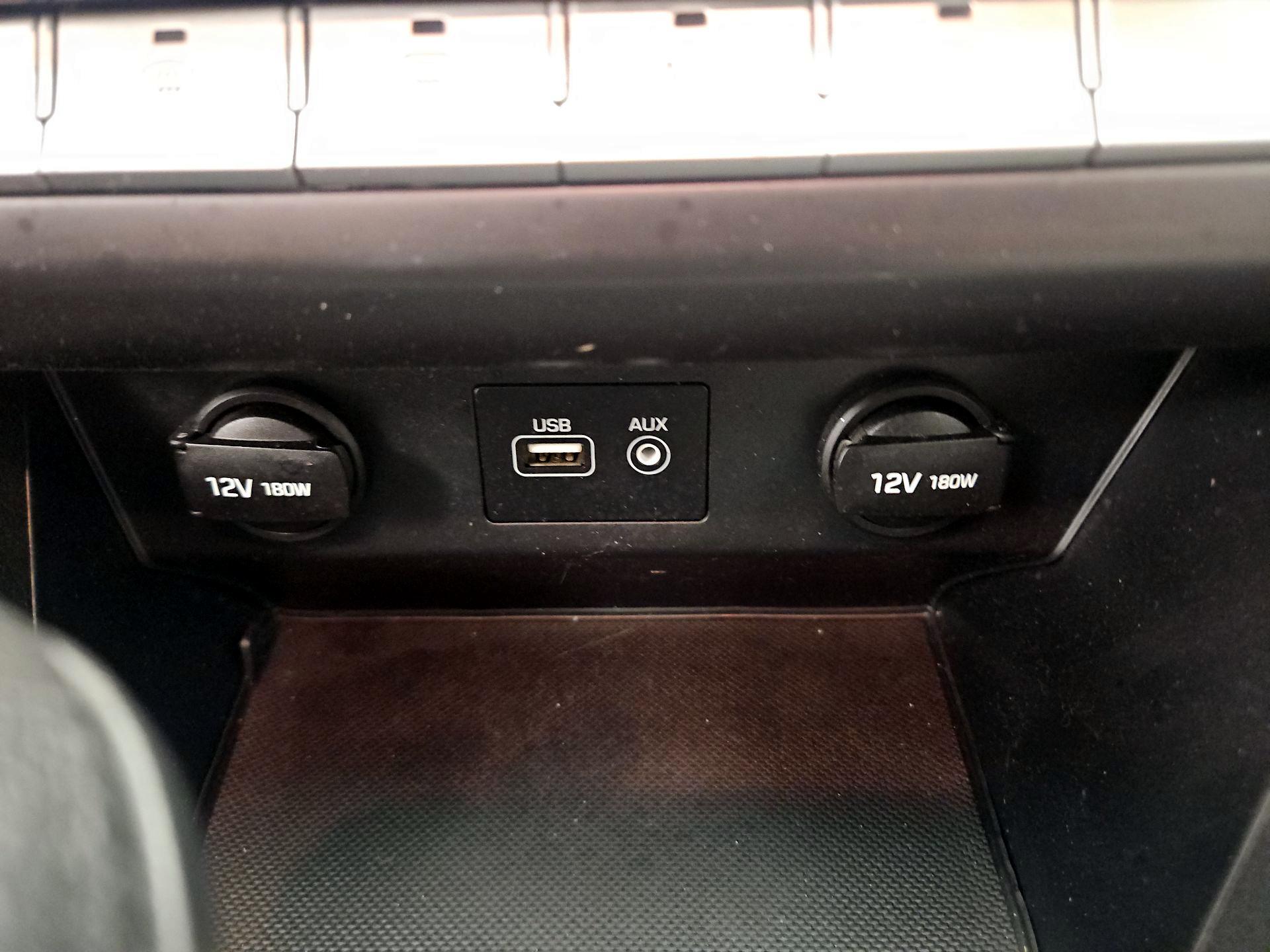 Thumbnail: 2019 Hyundai Sonata - 18