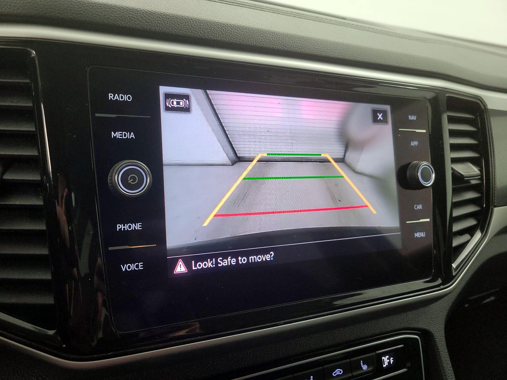 Thumbnail: 2022 Volkswagen Atlas - 13