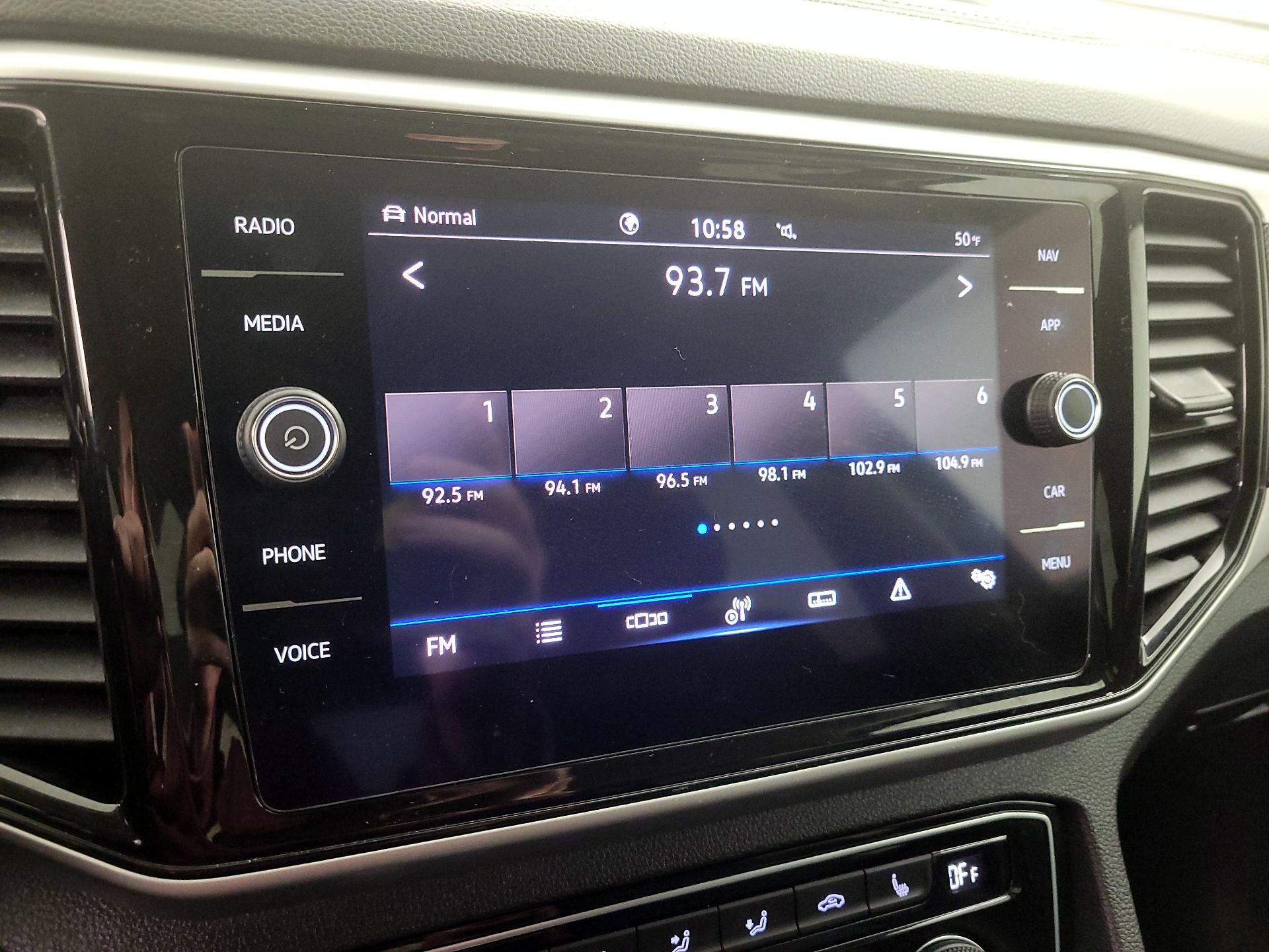 Thumbnail: 2022 Volkswagen Atlas - 14