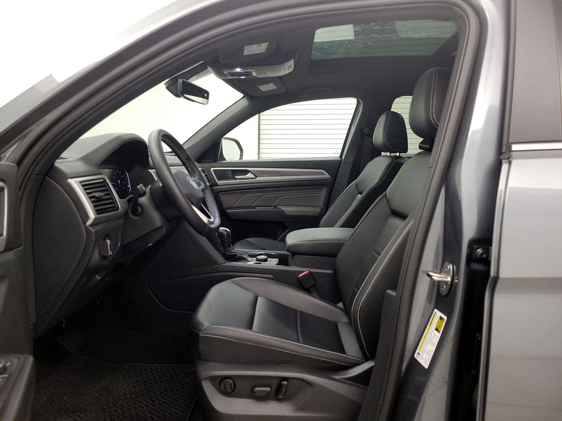 Thumbnail: 2022 Volkswagen Atlas - 11