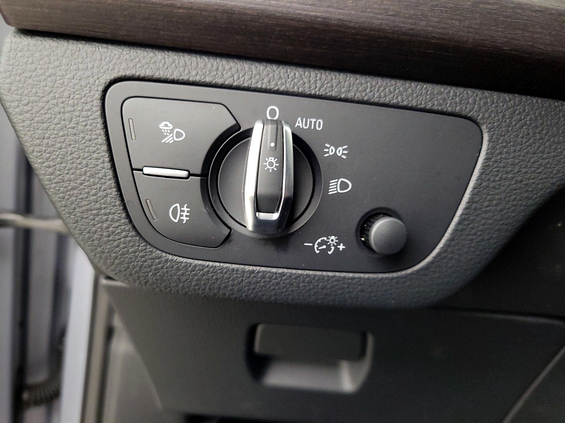 Thumbnail: 2023 Audi Q5 - 13