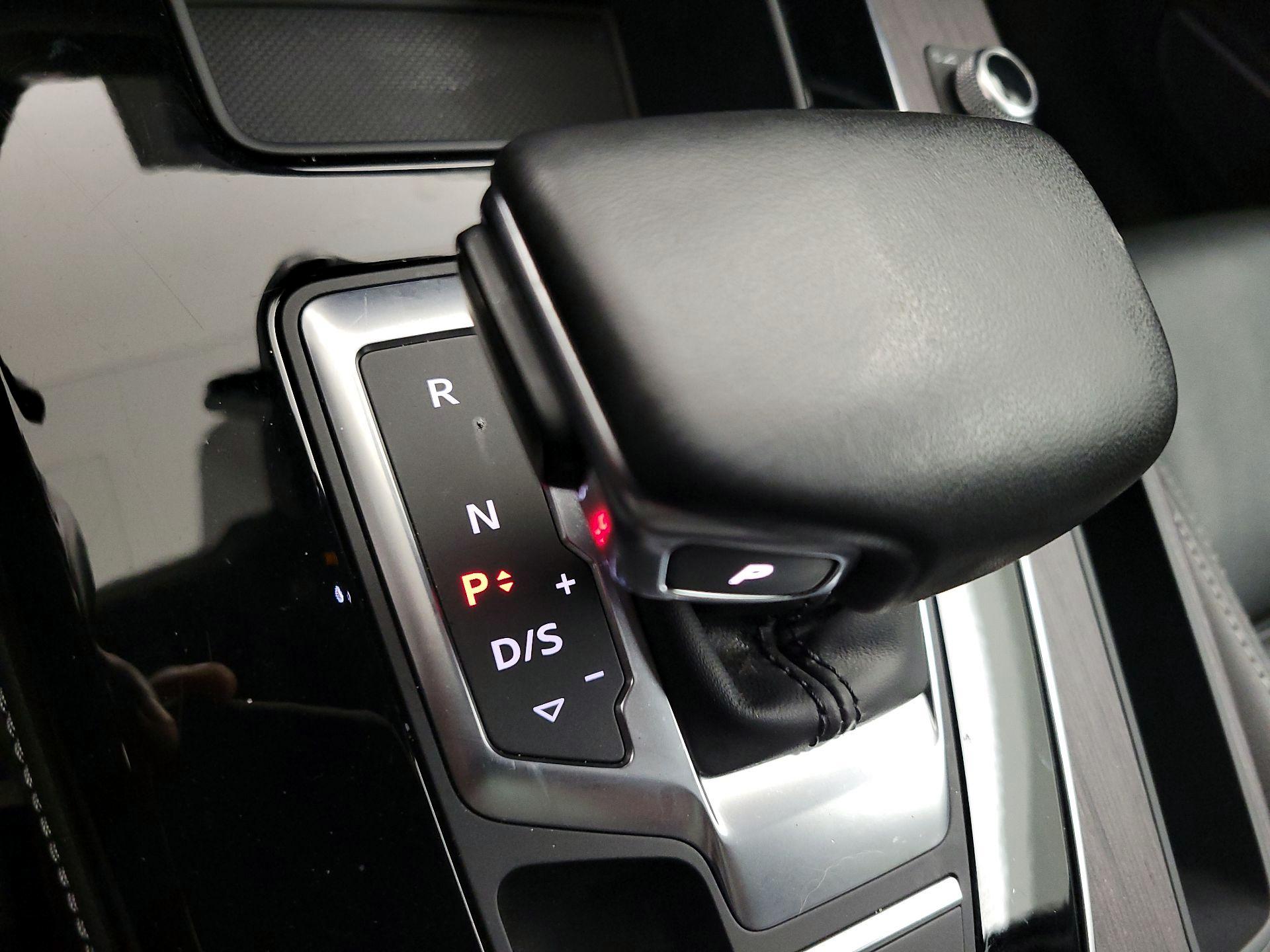 Thumbnail: 2023 Audi Q5 - 18