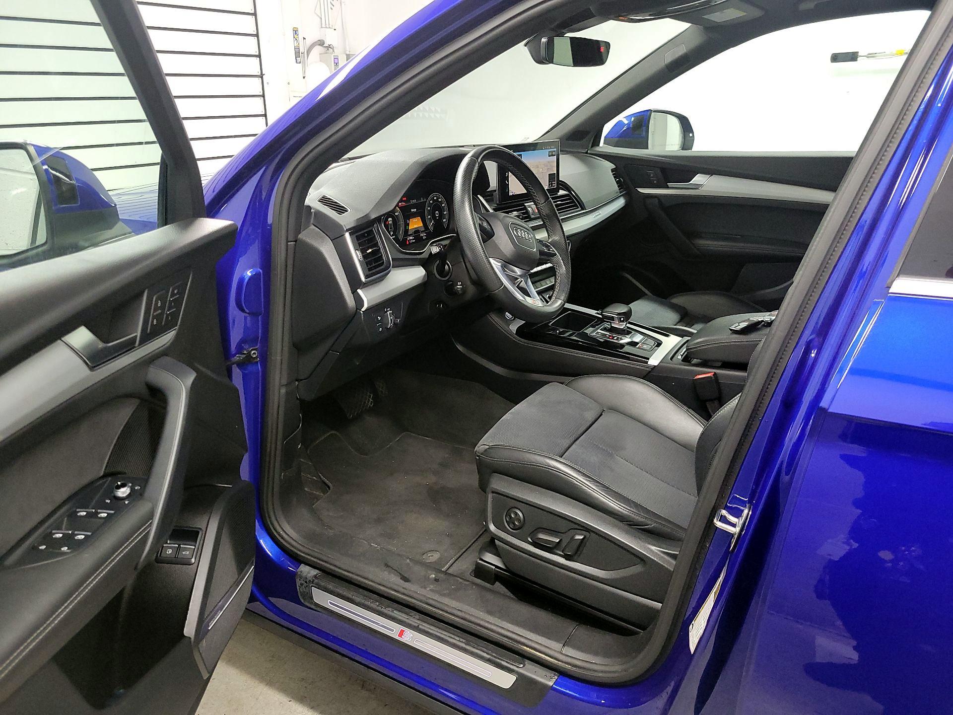 Thumbnail: 2022 Audi Q5 - 11