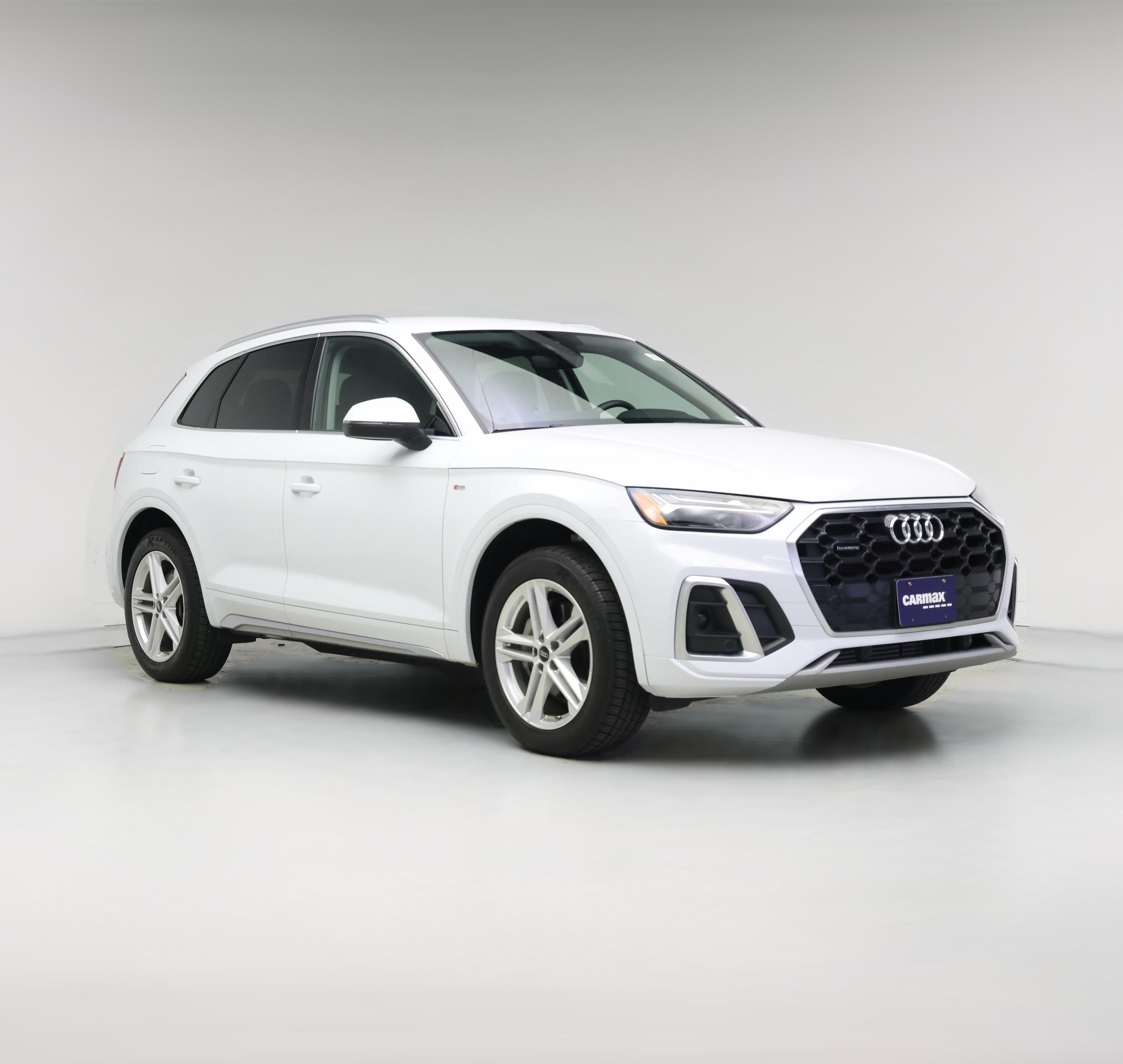 Thumbnail: 2022 Audi Q5 - 1