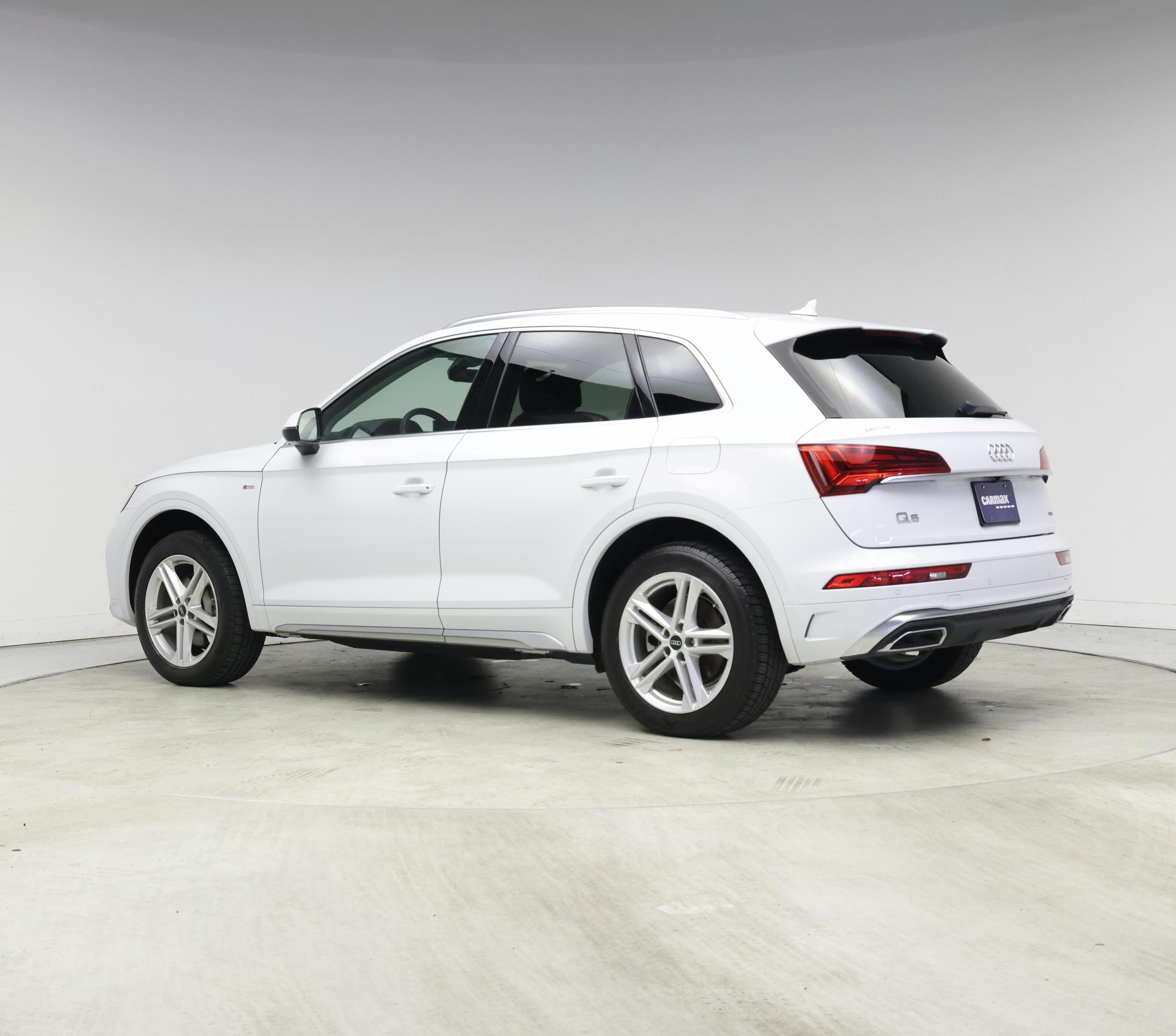 Thumbnail: 2022 Audi Q5 - 2