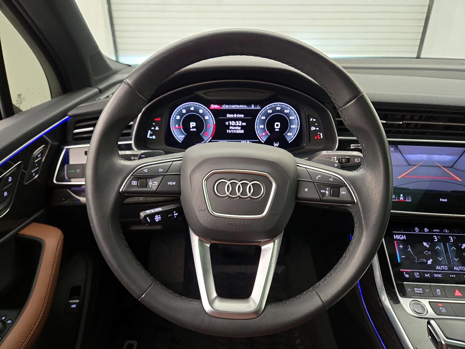 Thumbnail: 2023 Audi Q7 - 10