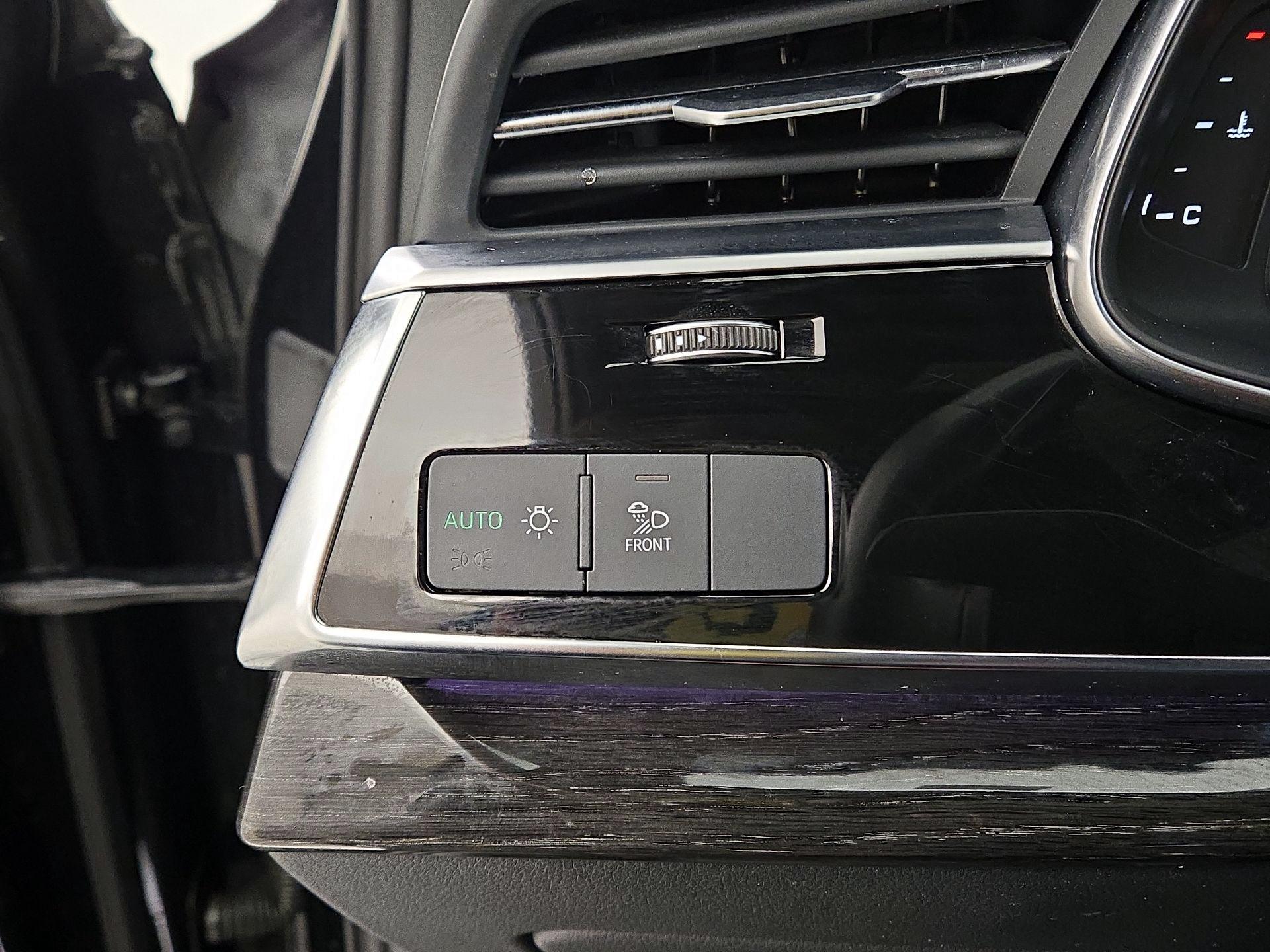 Thumbnail: 2023 Audi Q7 - 13