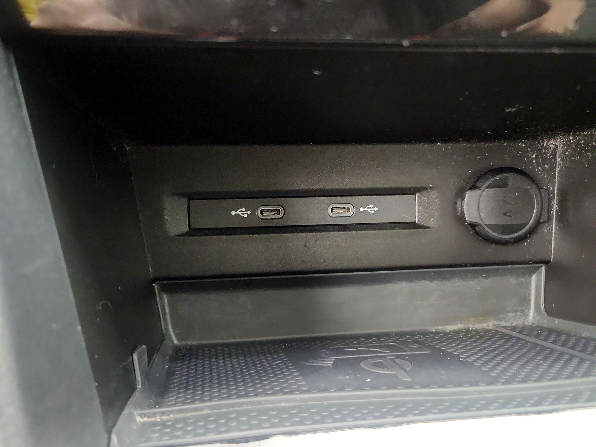 Thumbnail: 2023 Volkswagen Taos - 18