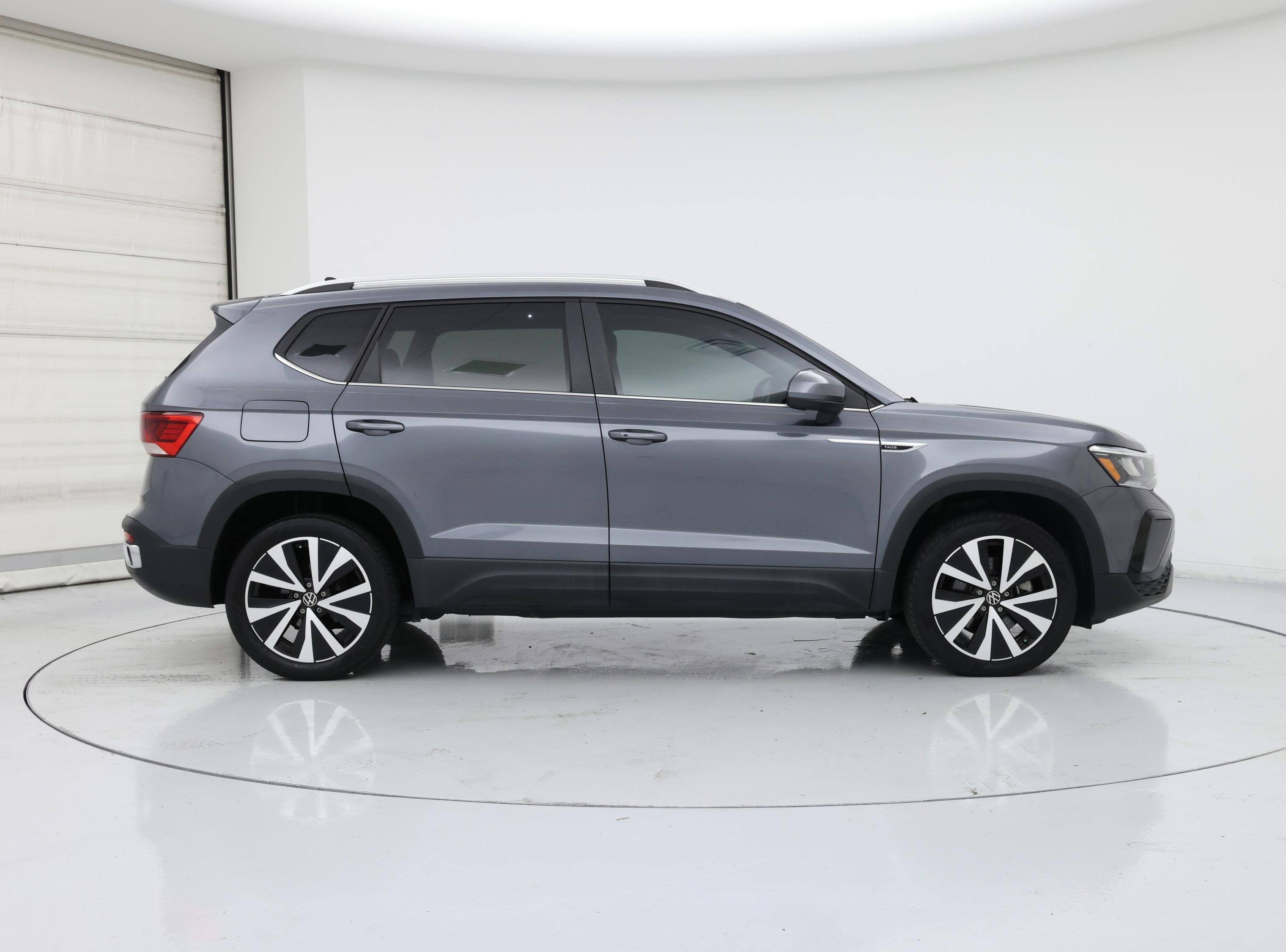 Thumbnail: 2023 Volkswagen Taos - 7