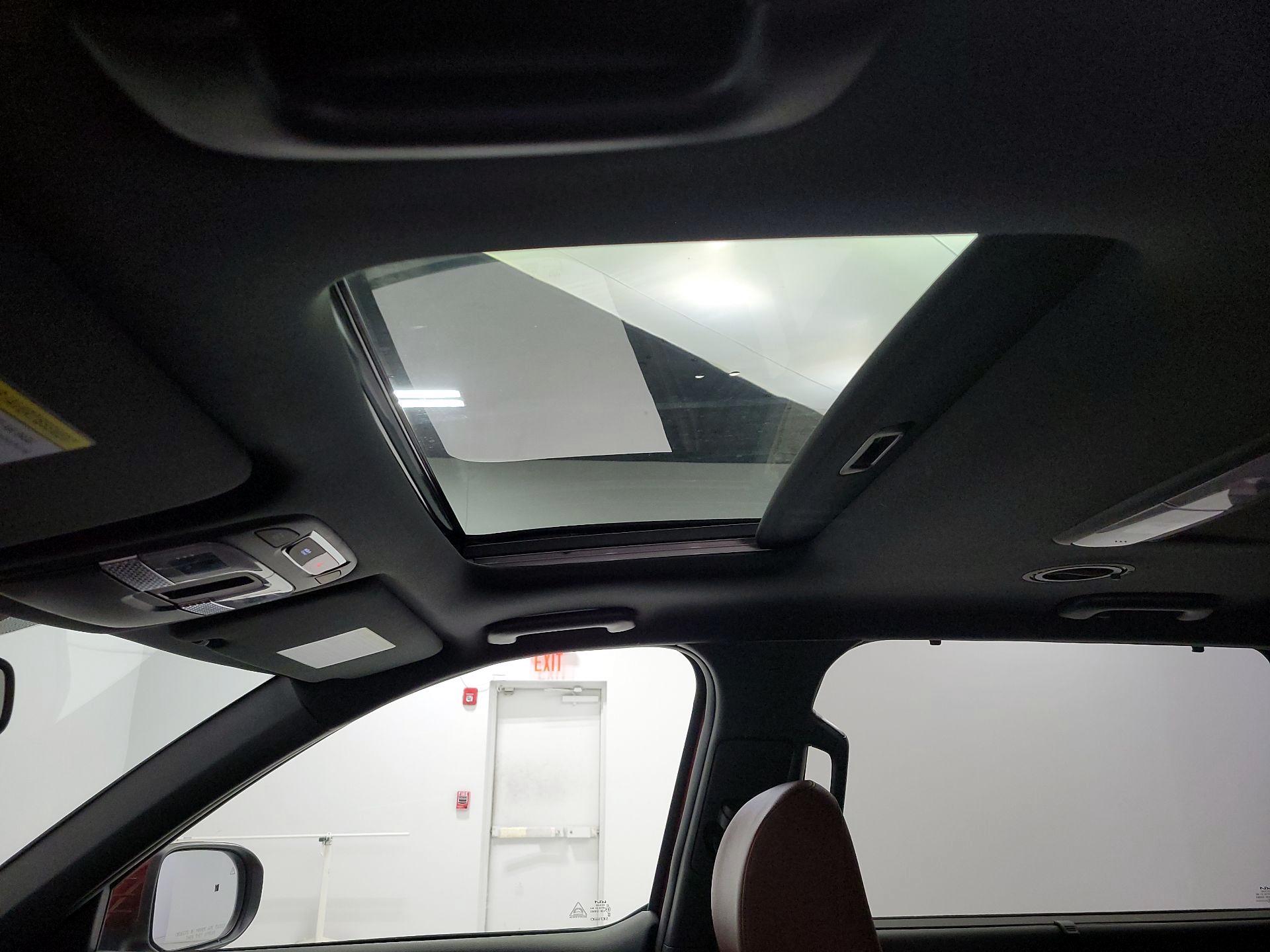 Thumbnail: 2023 Kia Telluride - 20