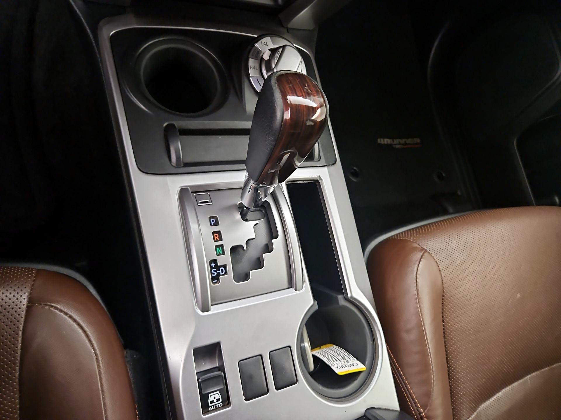 Thumbnail: 2018 Toyota 4Runner - 17