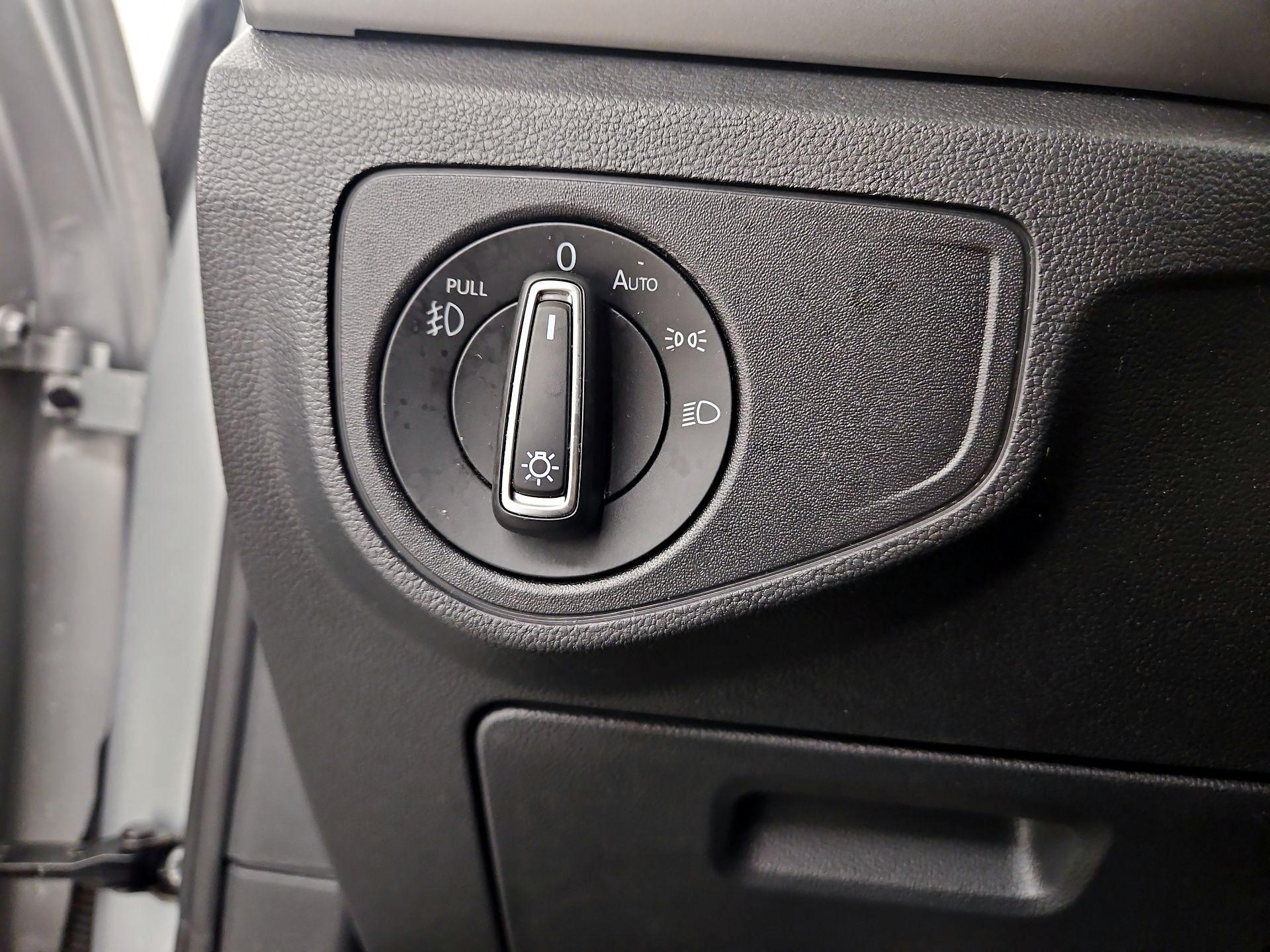 Thumbnail: 2019 Volkswagen Atlas - 13