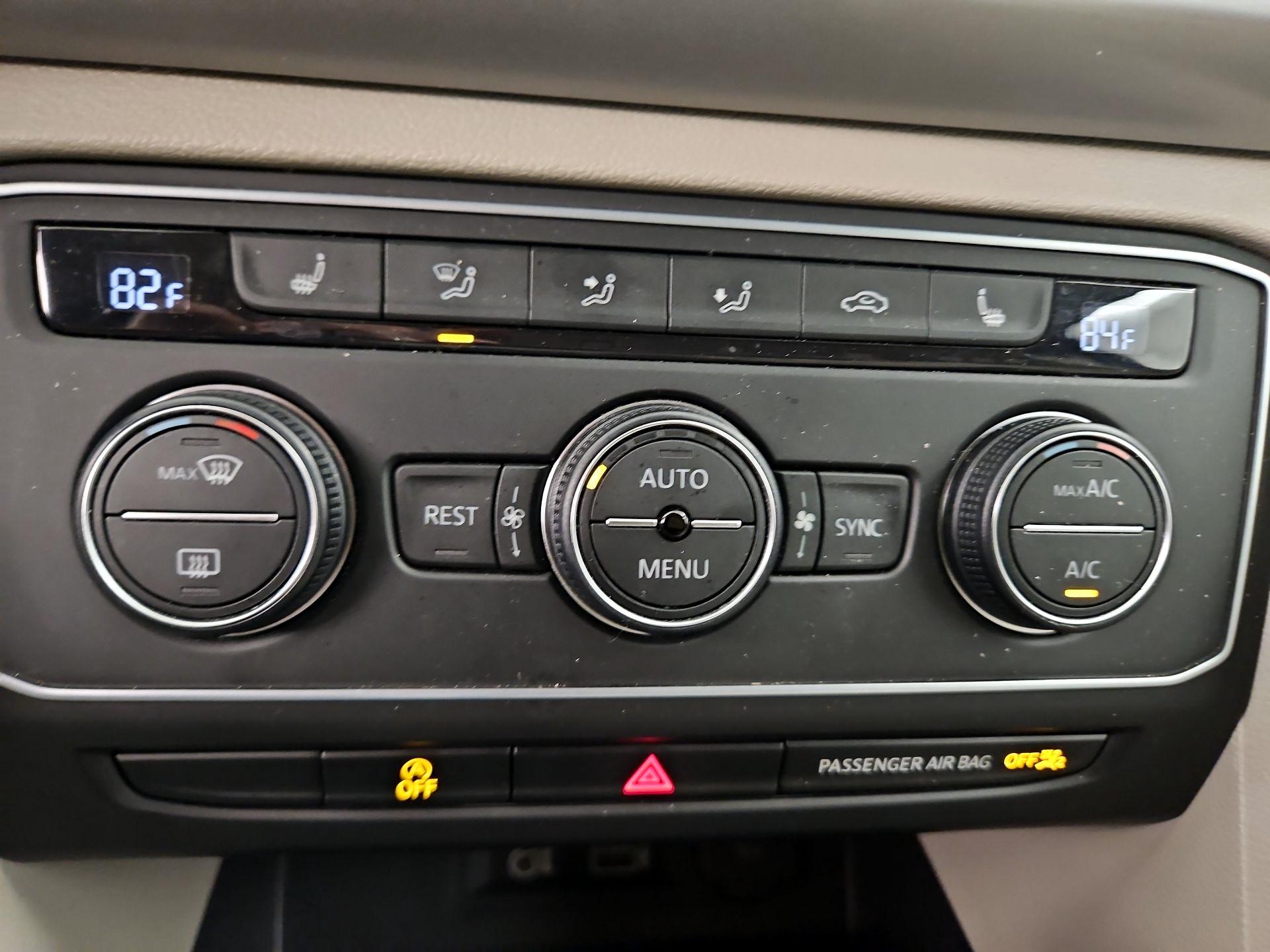 Thumbnail: 2019 Volkswagen Atlas - 16