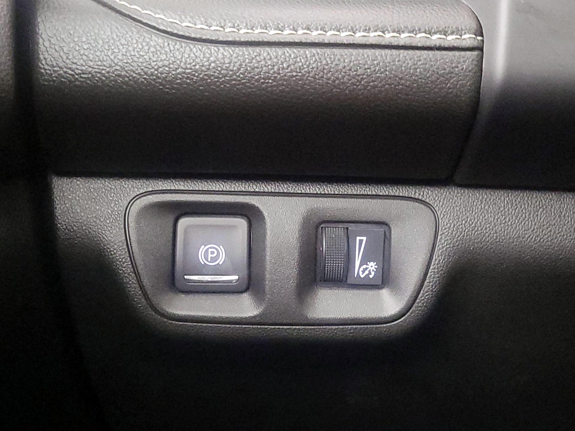 Thumbnail: 2023 GMC Acadia - 13