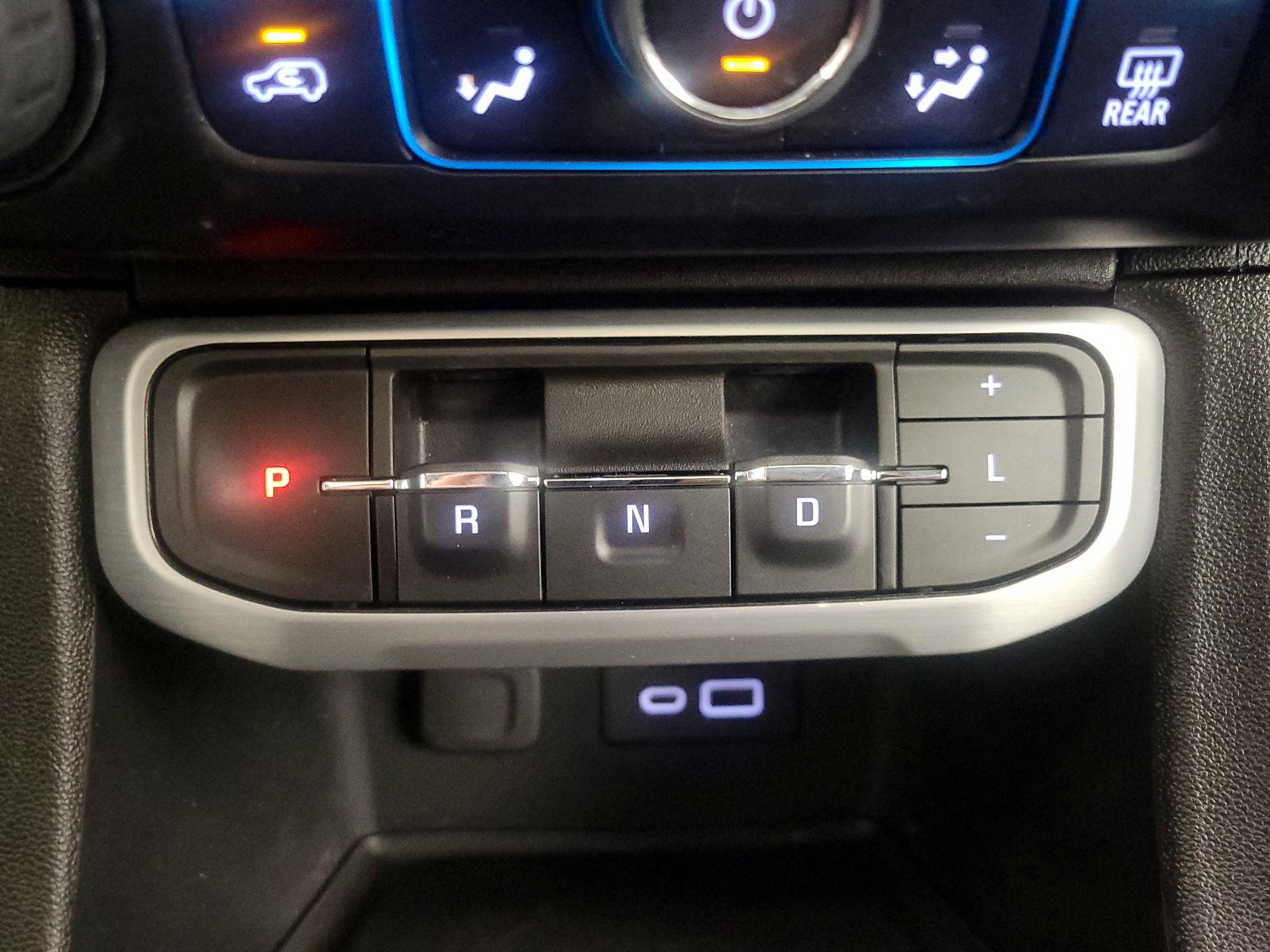 Thumbnail: 2023 GMC Acadia - 18