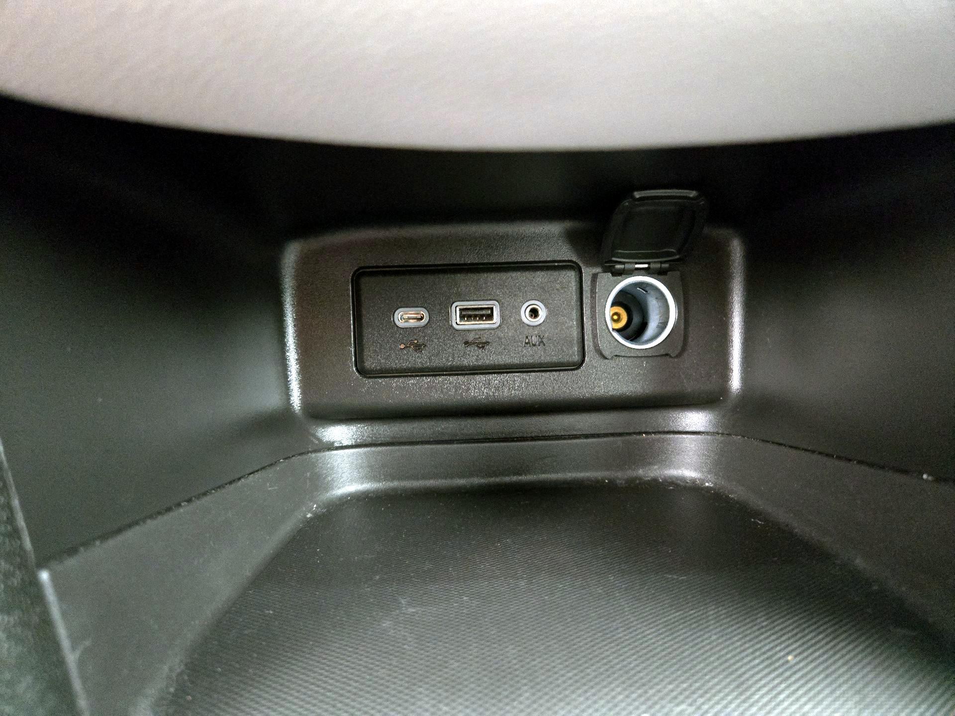 Thumbnail: 2022 Chevrolet Equinox - 18