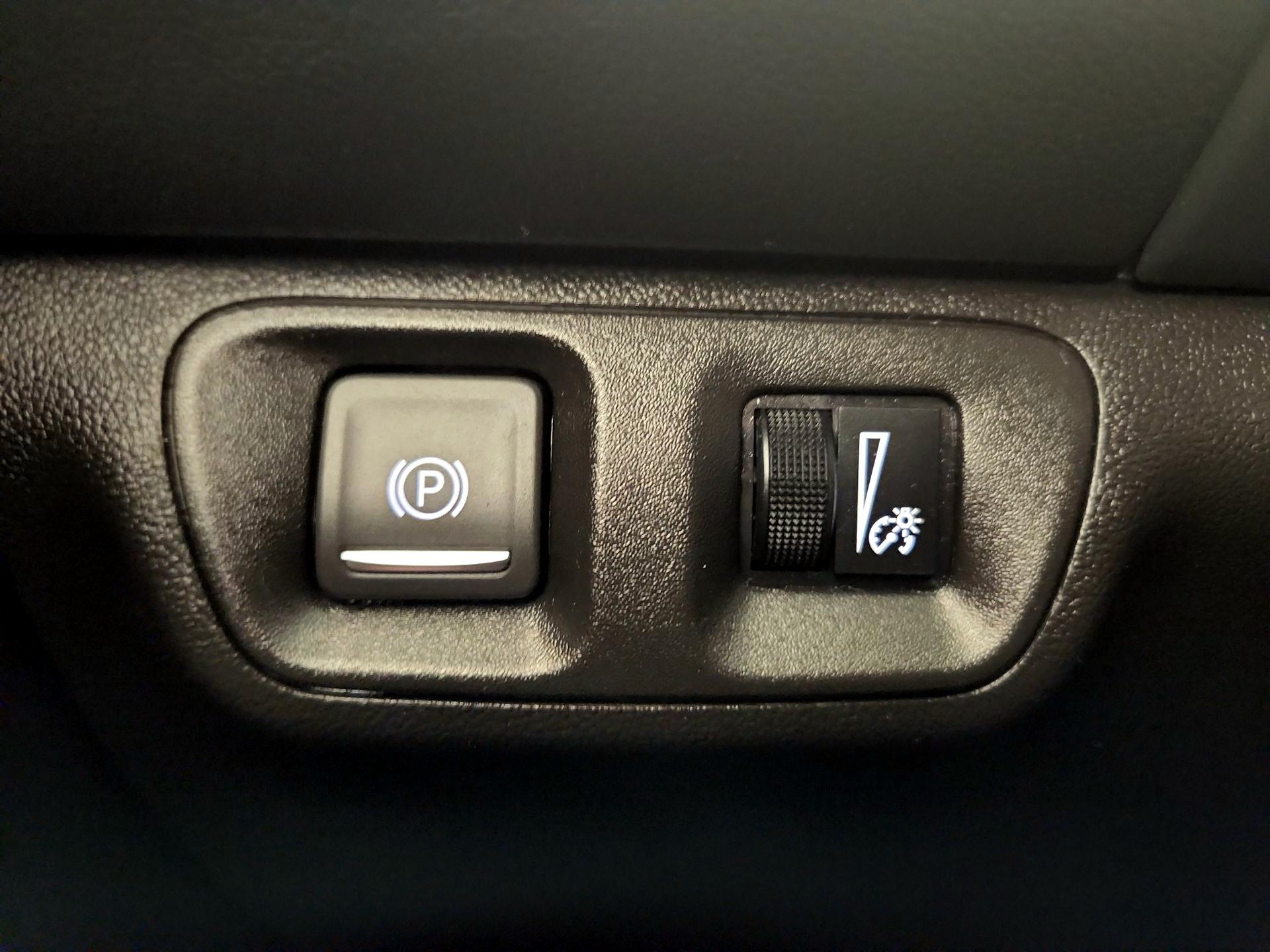 Thumbnail: 2023 GMC Acadia - 13