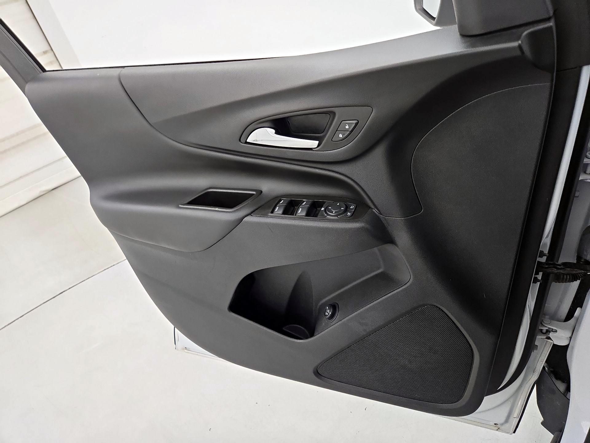 Thumbnail: 2022 Chevrolet Equinox - 12