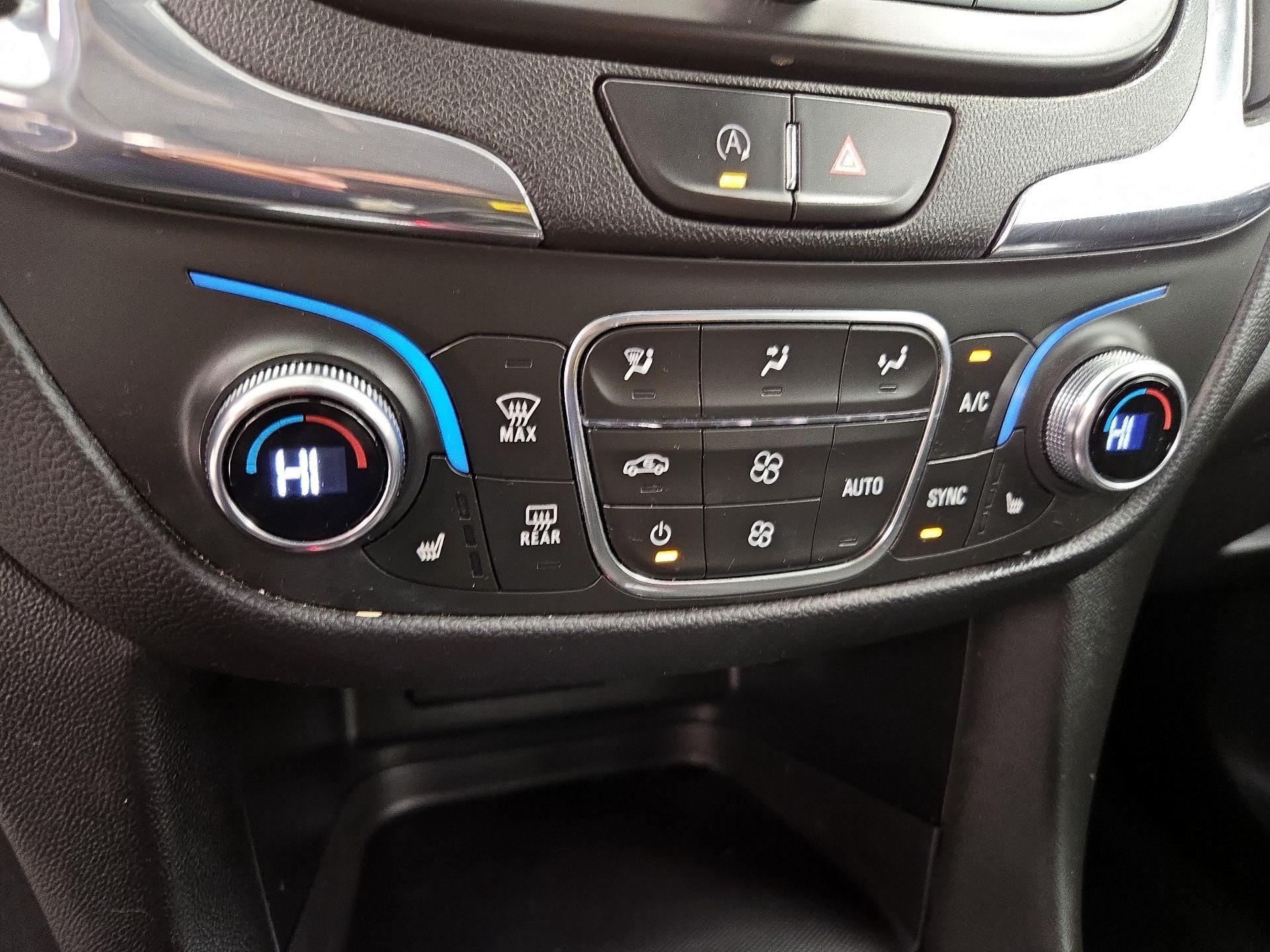 Thumbnail: 2022 Chevrolet Equinox - 17