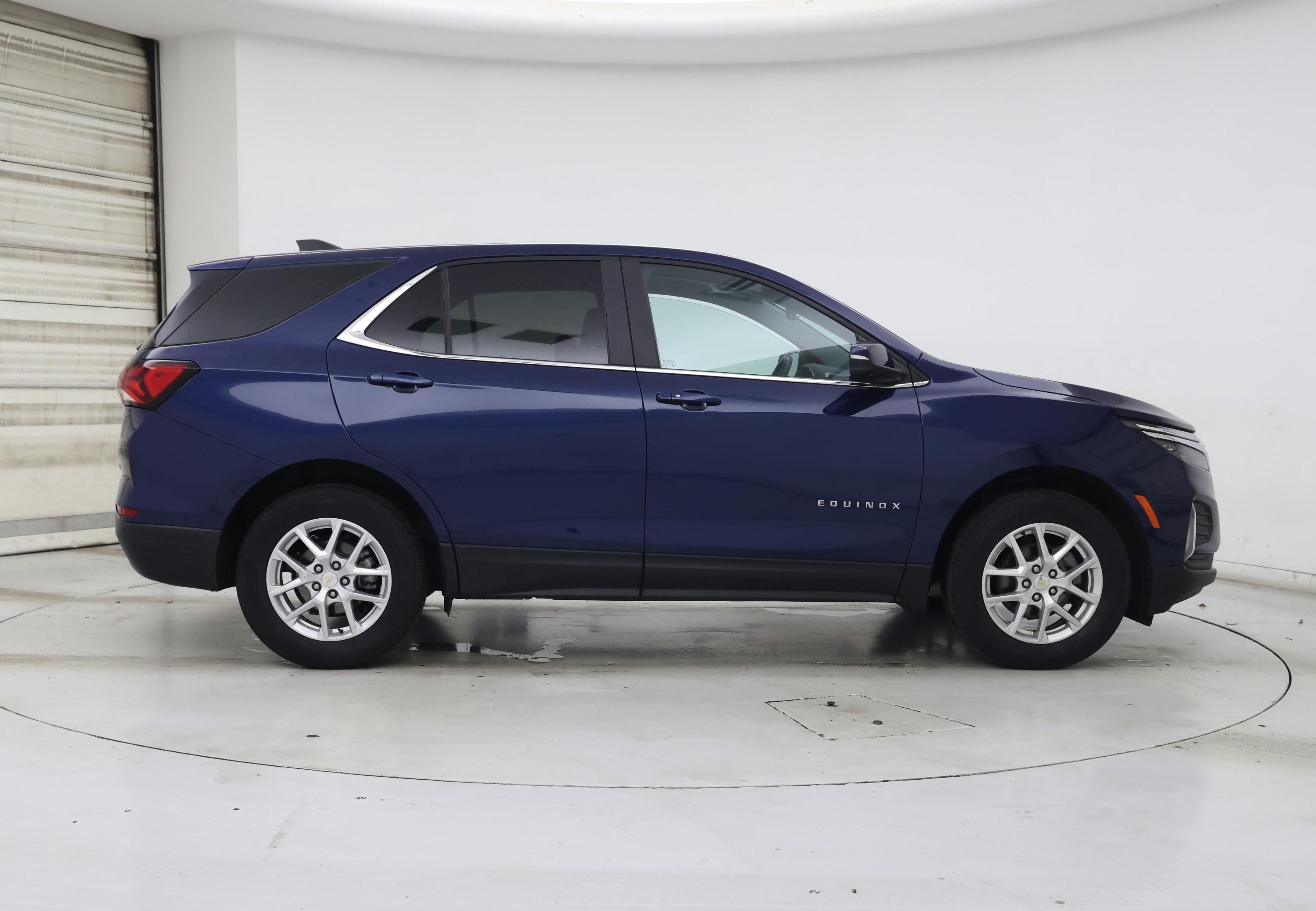 Thumbnail: 2023 Chevrolet Equinox - 7