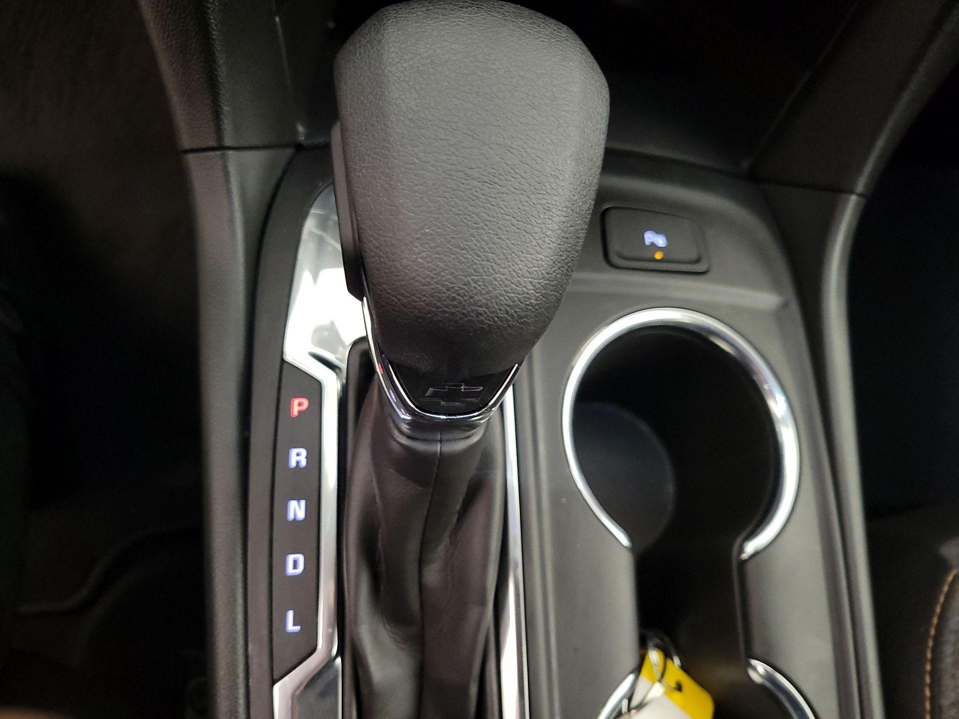 Thumbnail: 2023 Chevrolet Equinox - 16